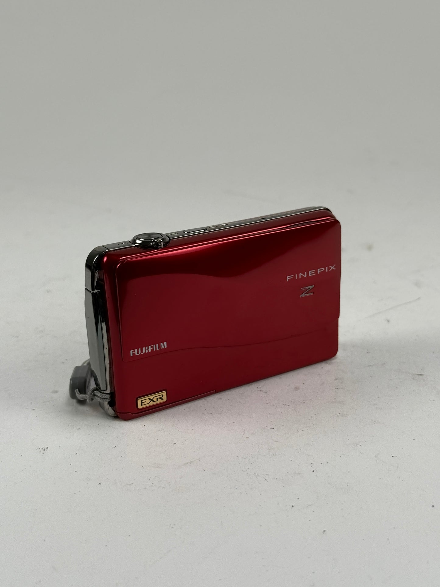 Fujifilm FinePix Z700EXR Red Compact Digital Camera 12MP 5x Zoom EXR