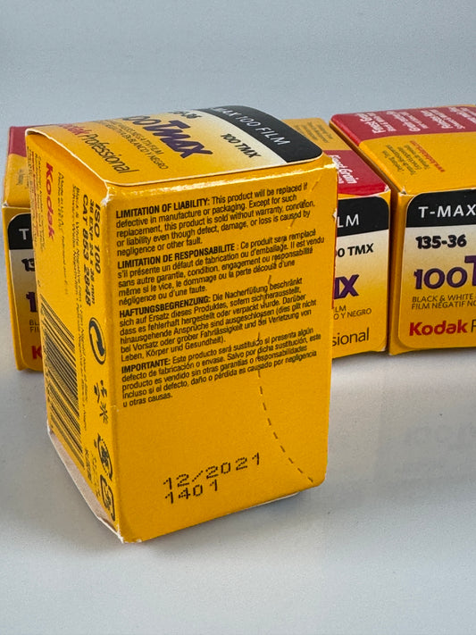 Kodak TMAX 100 Professional Black and White 35mm Film (36 Exposures, 1 roll)