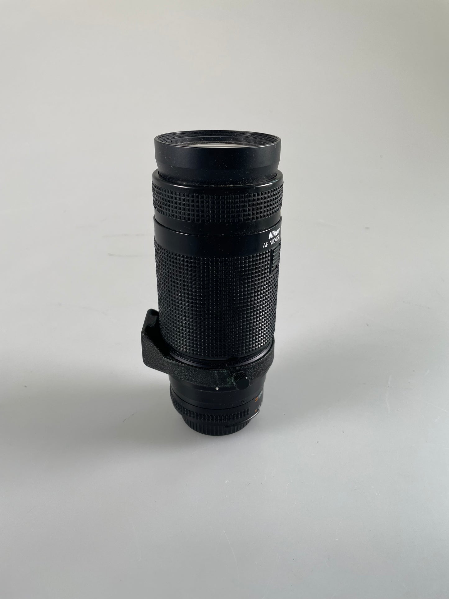 Nikon AF Nikkor 75-300mm F/4.5-5.6 Lens