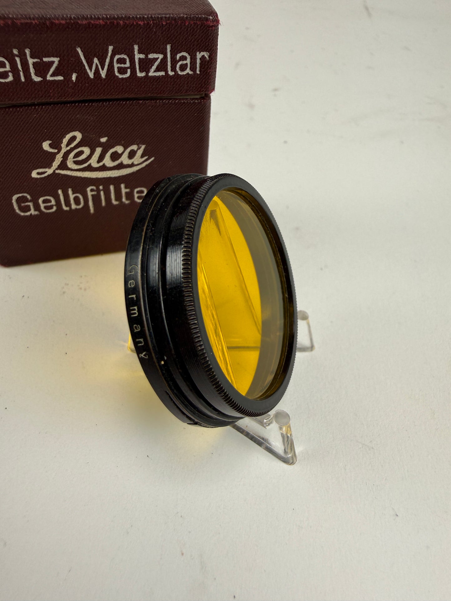 Leitz Leica Black A36 Yellow 3 Contrast Camera Lens Filter - Summitar push on 36mm