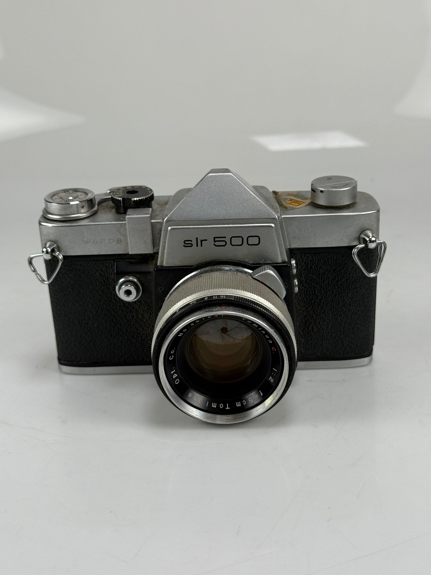 Wards SLR 500 w/ Tominon 5cm 50mm f2 Tomioka M-42 mount lens