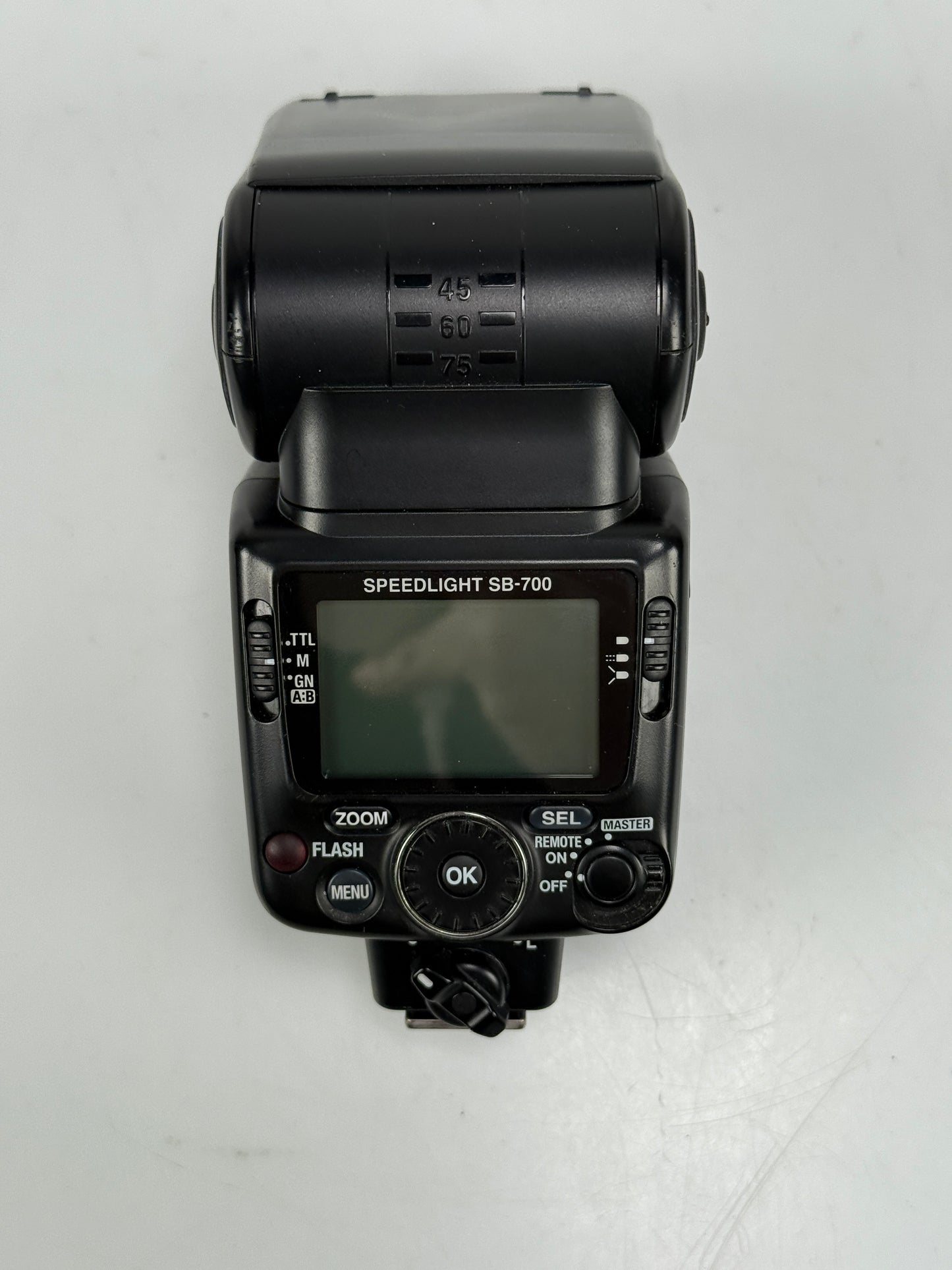 Nikon SB-700 Speedlight Shoe Mount Flash SB700