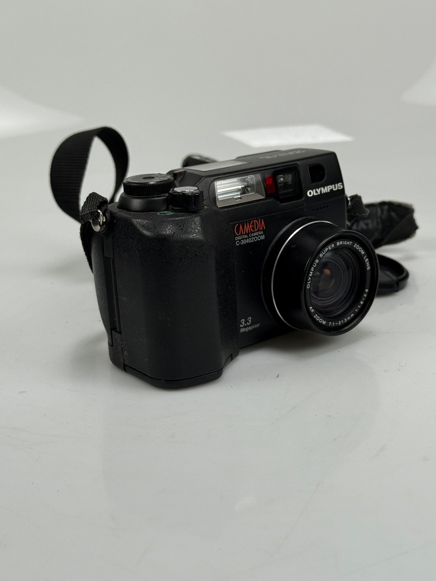 Olympus Digital Camera Camedia C-3040 3.3MP Black