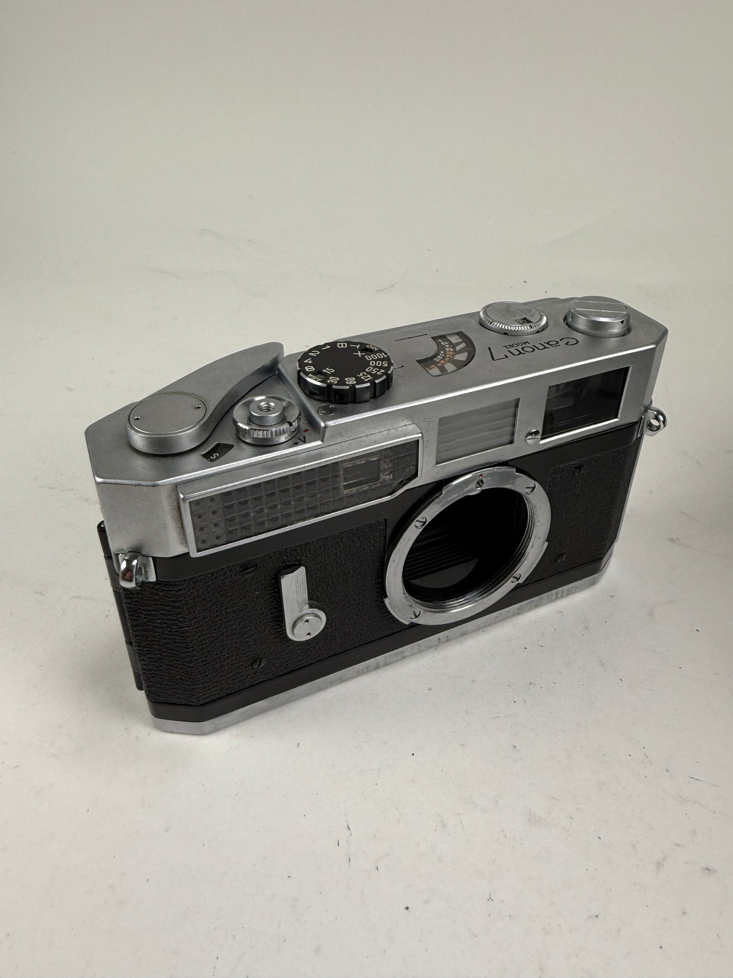 Canon Model 7 35mm Rangefinder Leica Screw Mount Camera
