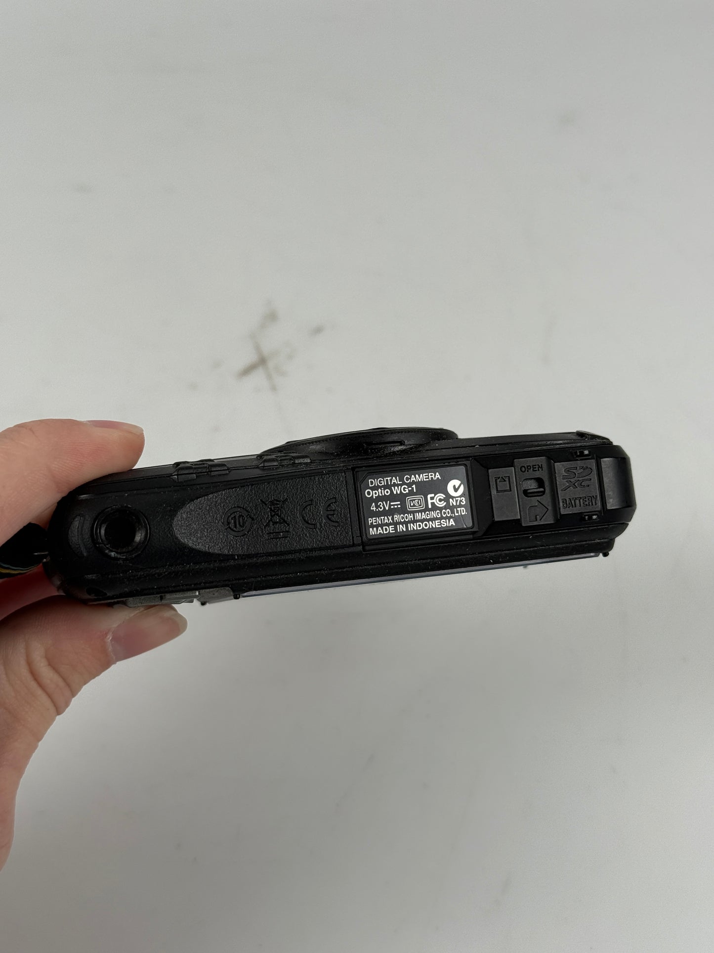 Pentax Optio WG-1 Waterproof Black Digital Camera 14MP