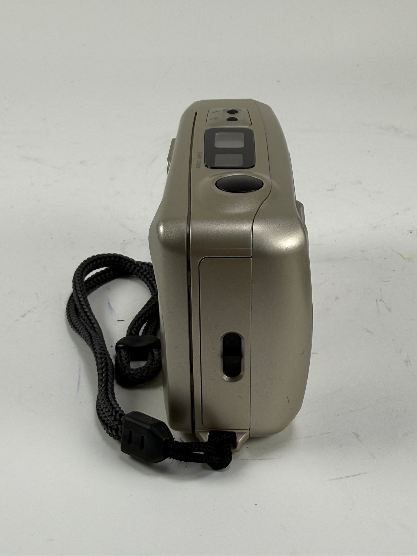 Yashica T4 T* Carl Zeiss 35mm F3.5 Camera Silver Champagne