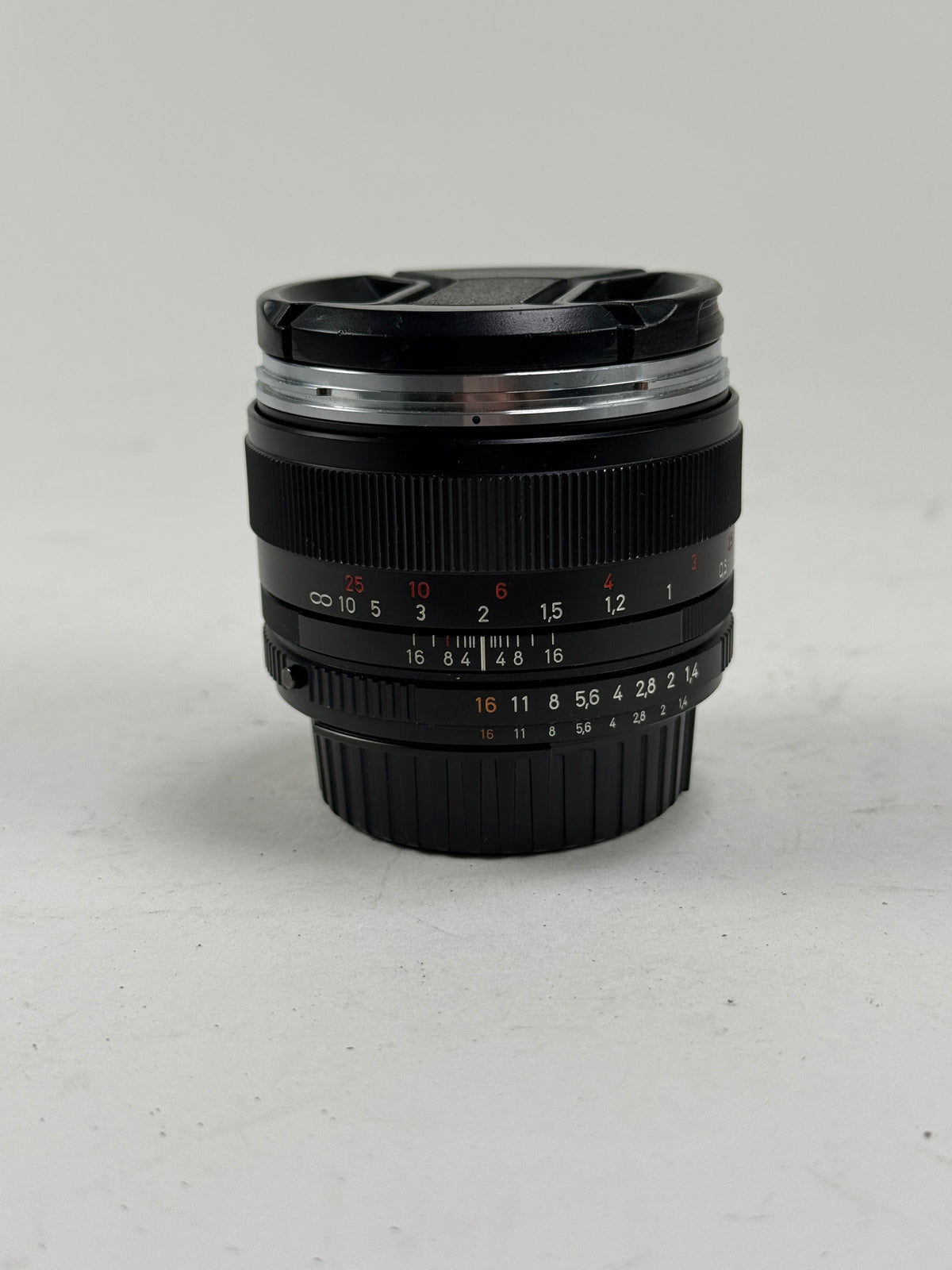 Carl ZEISS PLANAR T * 50mm f1.4 ZF.2 for Nikon Ai-s Manual Focus Lens black