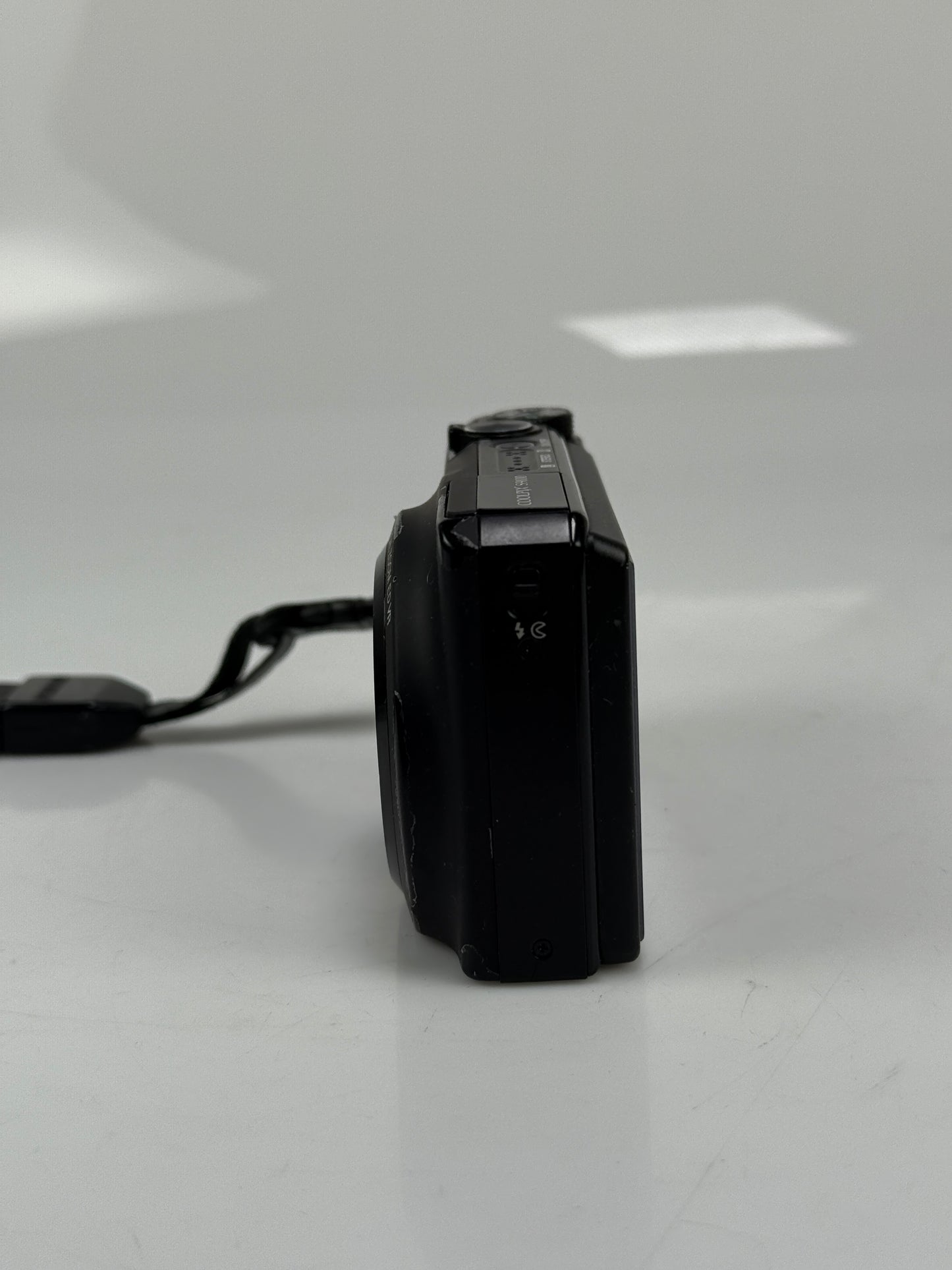 Nikon COOLPIX S9100 12.1 MP Compact Digital Camera | Black