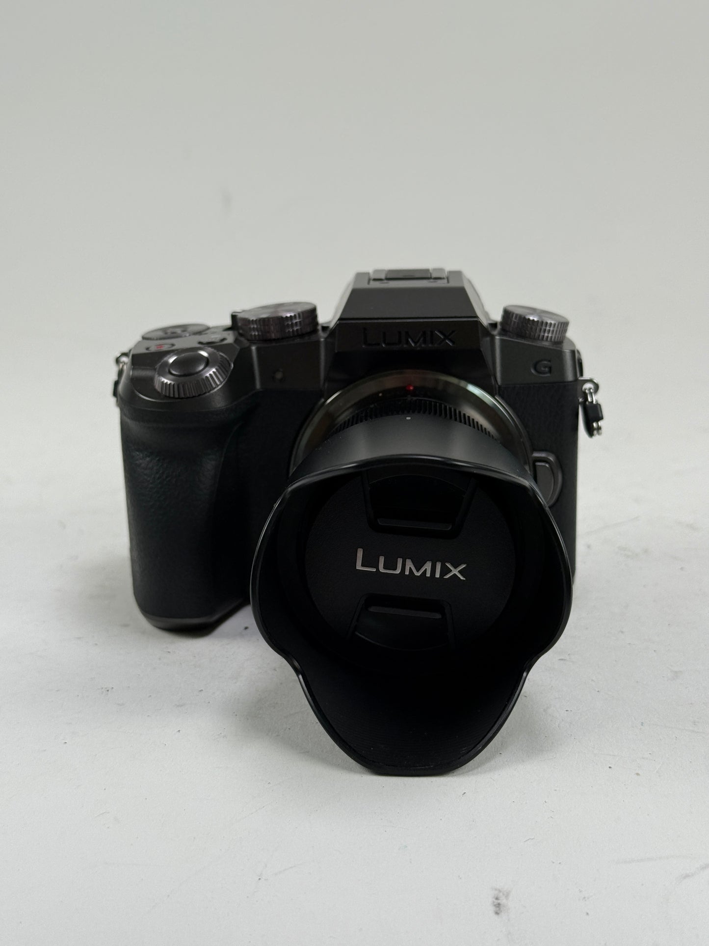 Panasonic LUMIX DMC-G7 Mirrorless Digital Camera w/14-42mm Lens Kit