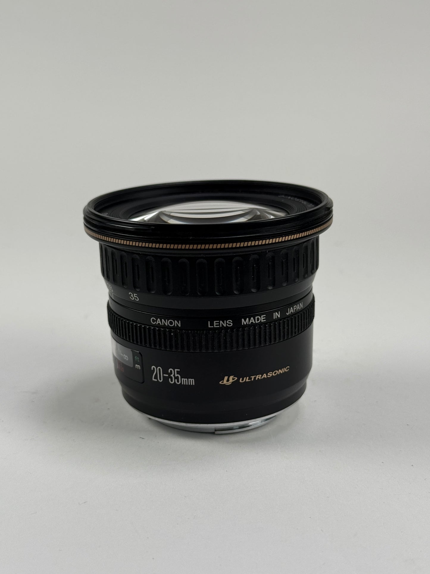 Canon EF 20-35mm F3.5-4.5 USM Wide Angle Zoom Lens