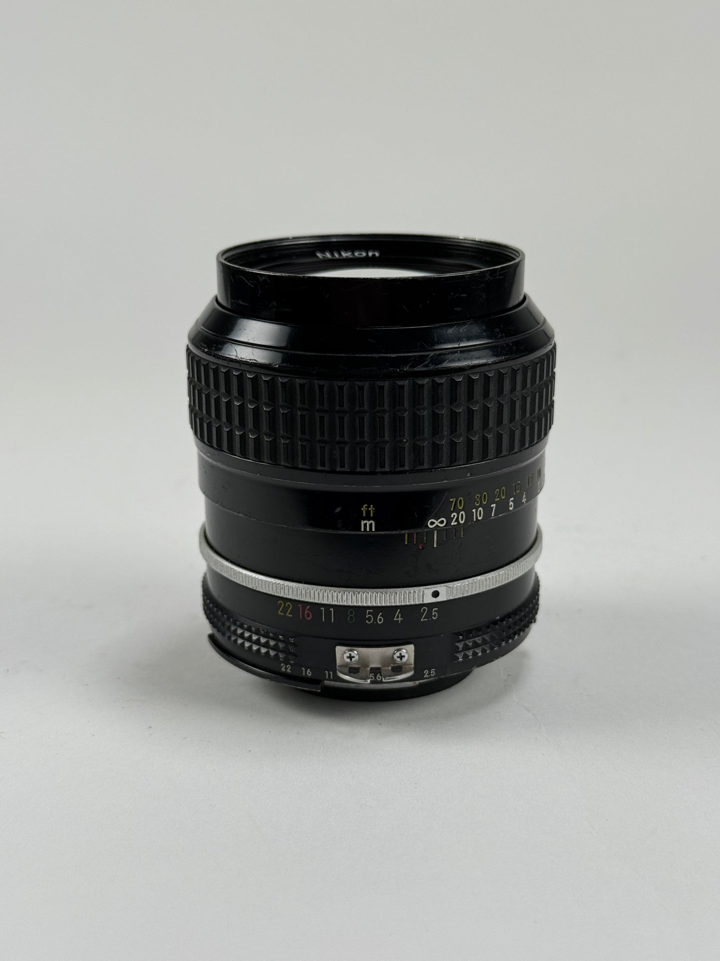 Nikon Nikkor 105mm f2.5 Ai Prime Manual Focus Portrait Lens