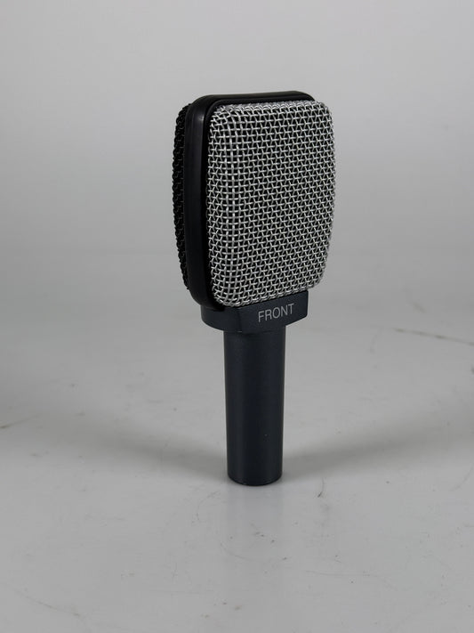 Sennheiser e 609 Silver Super-Cardioid Dynamic Instrument Microphone for Guitar
