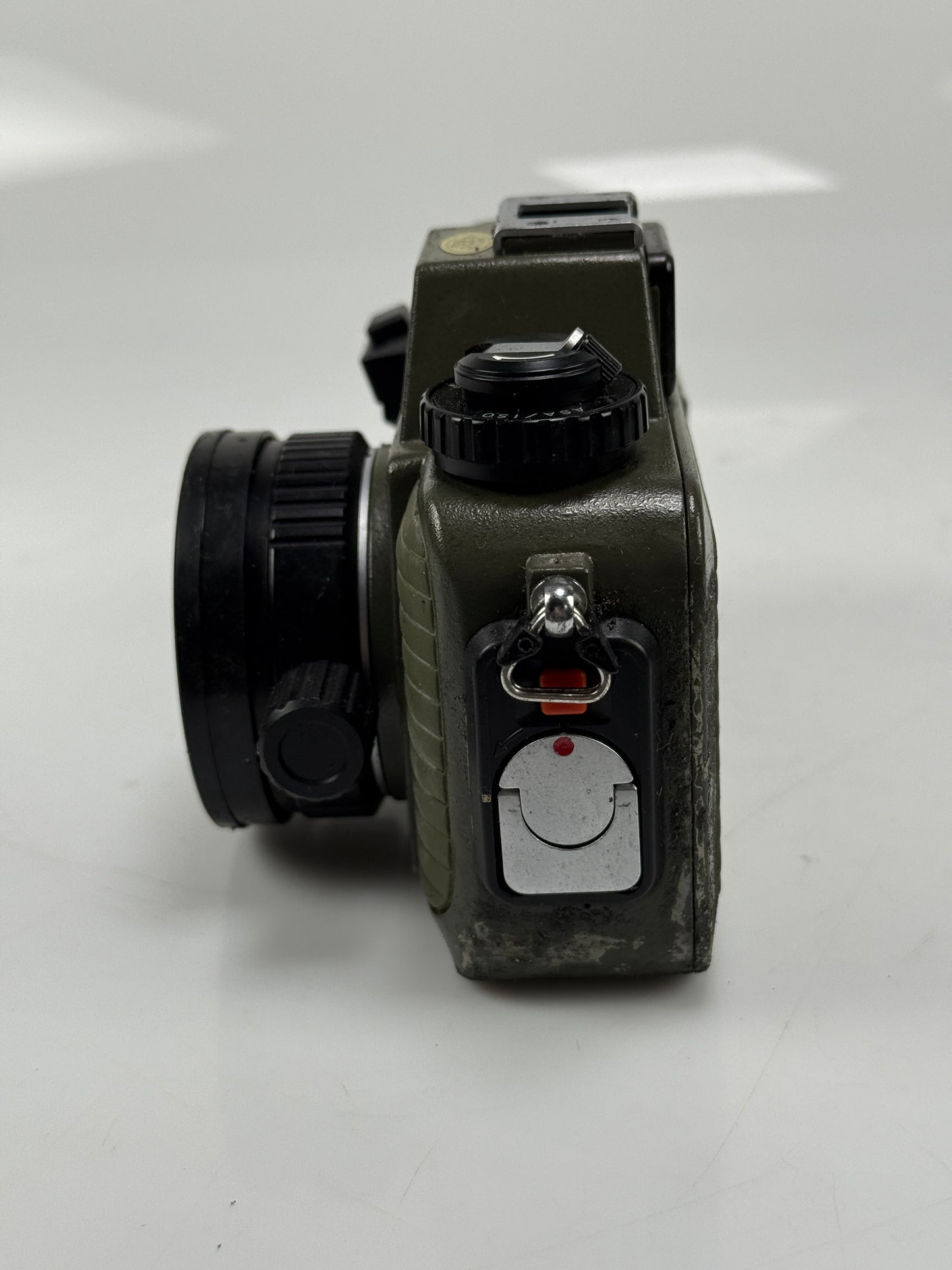 NIKON NIKONOS V Underwater Film Camera 35mm Green with lens