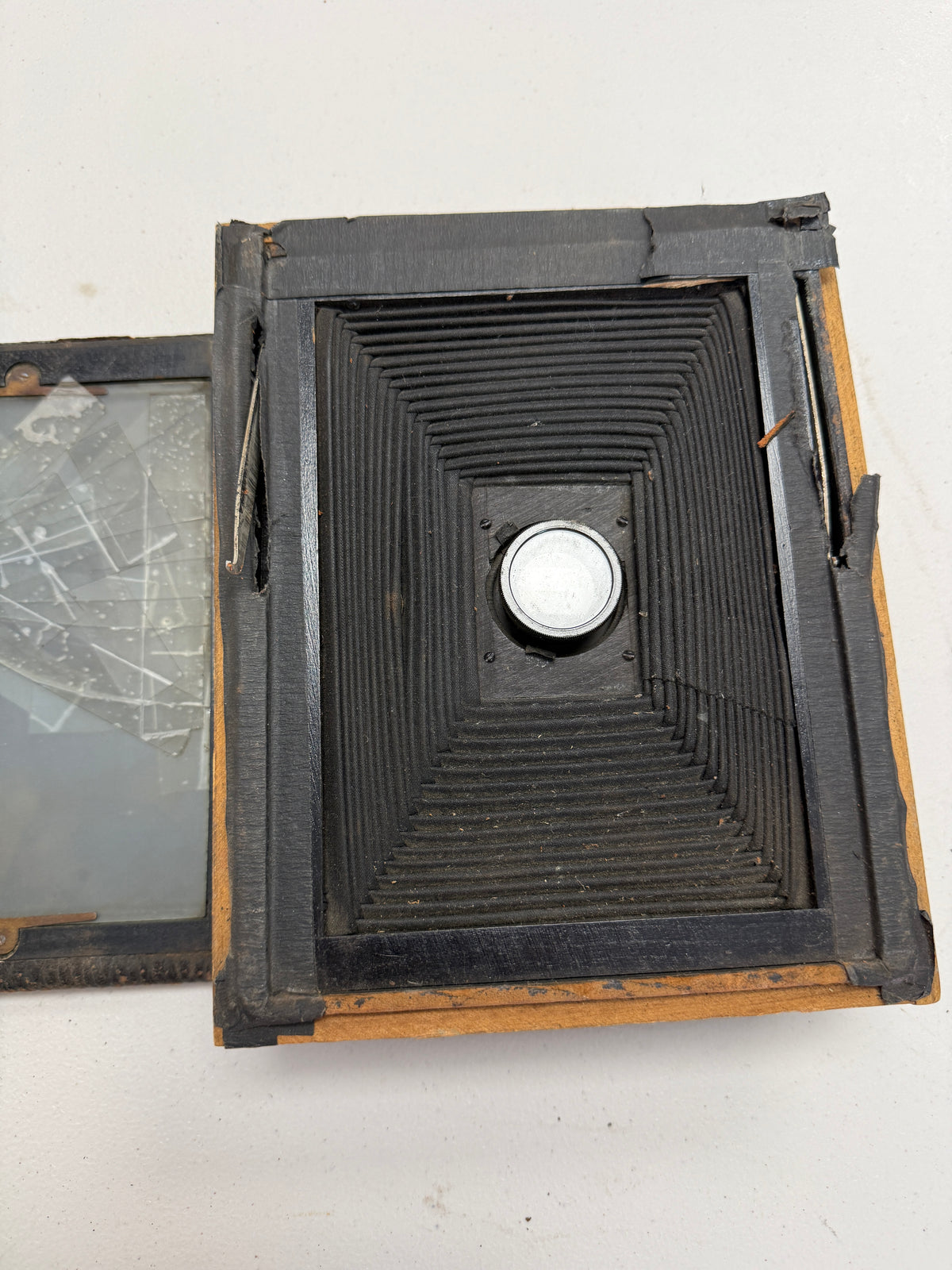 Seneca Chautauqua 5x7 Folding wooden Camera w/ lens
