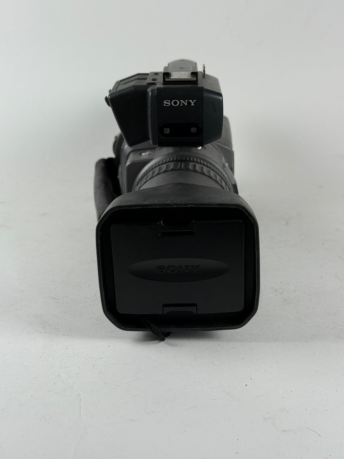 Sony DSR-PD150 Professional 3CCD / DVCAM Mini DV Camcorder