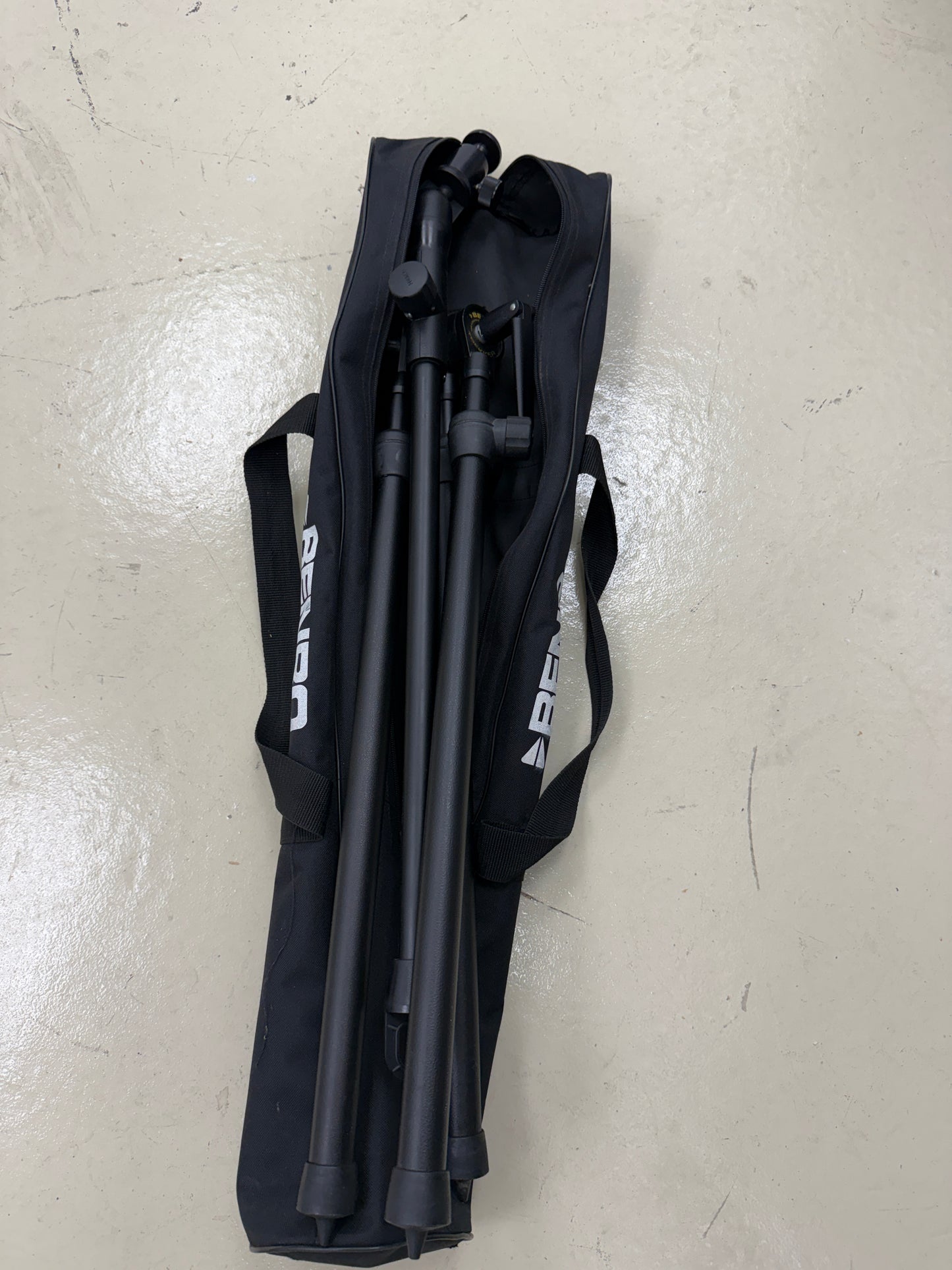 Benbo Trekker Camera Tripod with Ball Head, Carrying Case