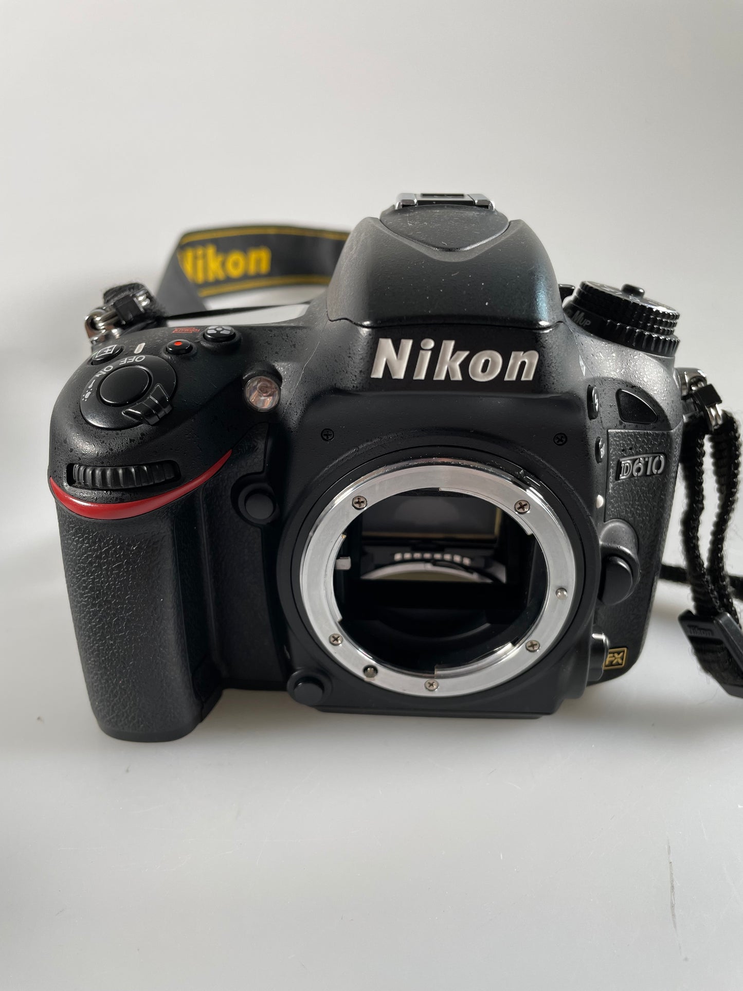 Nikon D610 24.2MP Digital SLR Camera Body - shutter count 30k