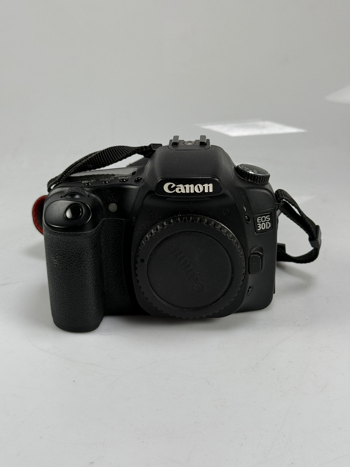 Canon EOS 30D 8.2MP Built-In-Flash Digital SLR Camera