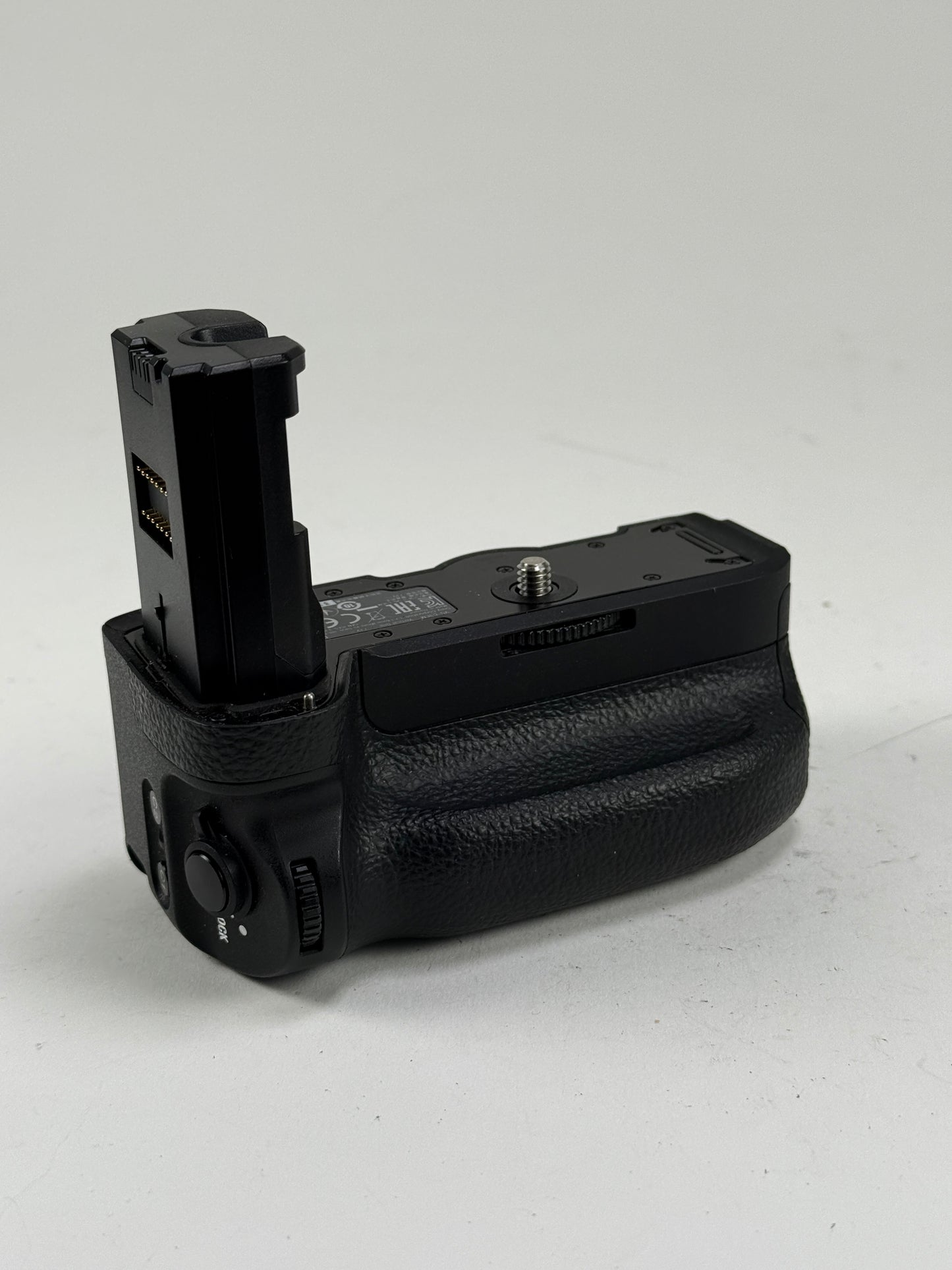 Sony VG-C3EM Vertical Battery Grip for a9, a7 III, & a7R III