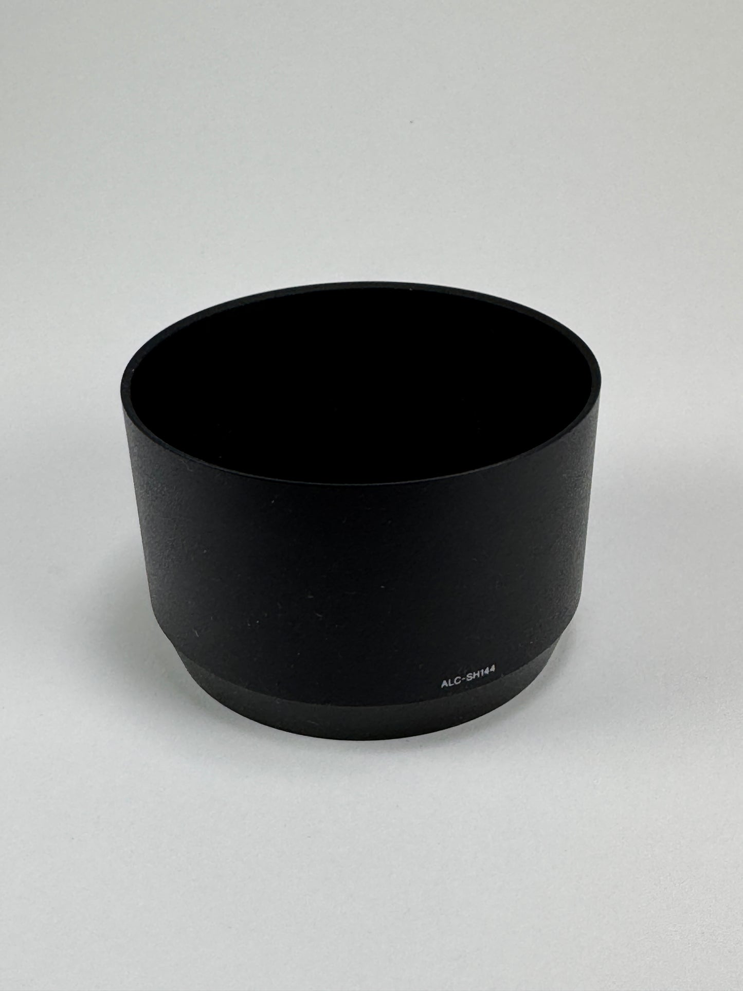 SONY ALC-SH144 SH-144 Lens Hood for SEL70300G