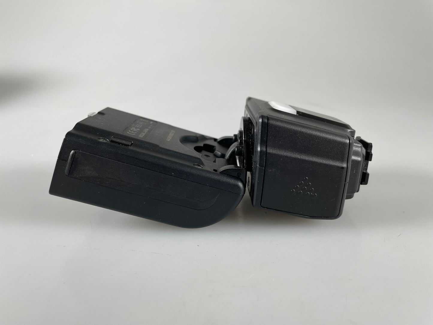 Nissin i40 compact flash for micro 4/3 cameras