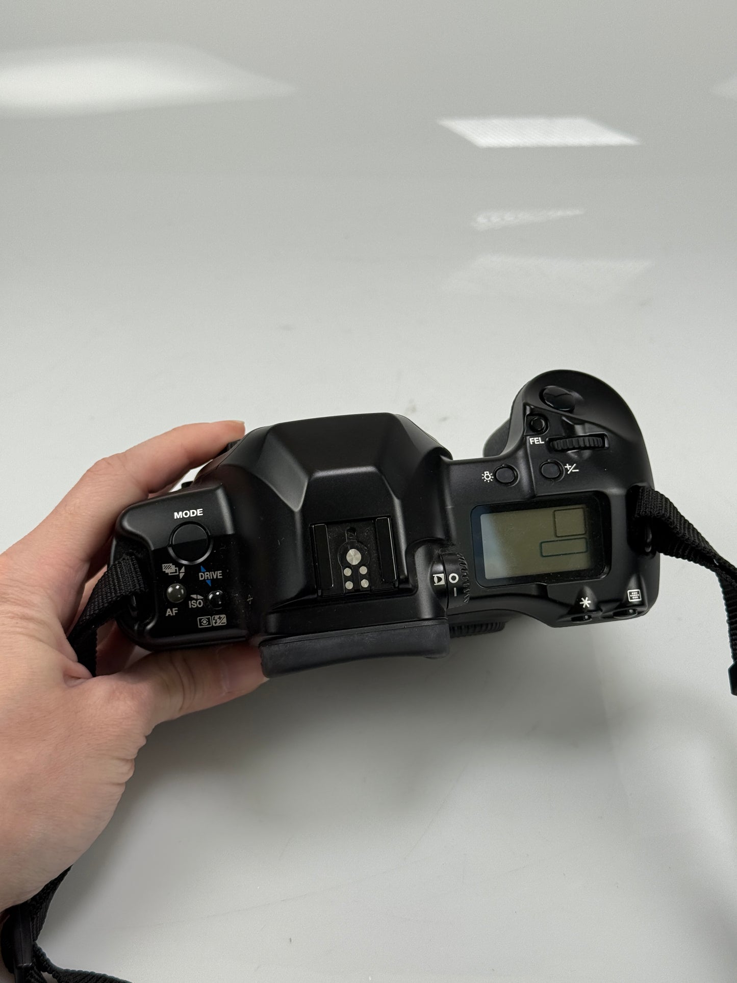 Canon EOS-3 EOS 3 35mm SLR Film Camera Body