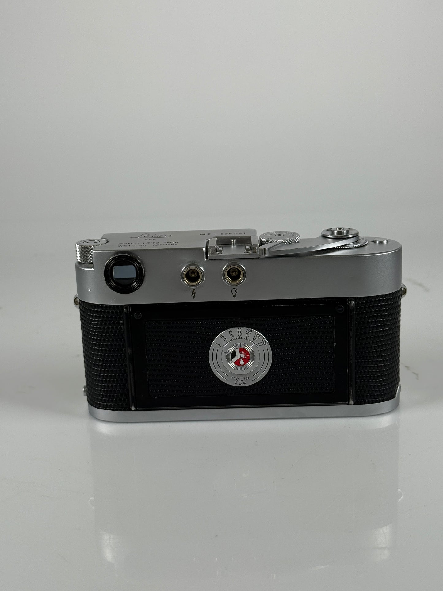 Leica M2 Chrome 35mm rangefinder film camera body button rewind