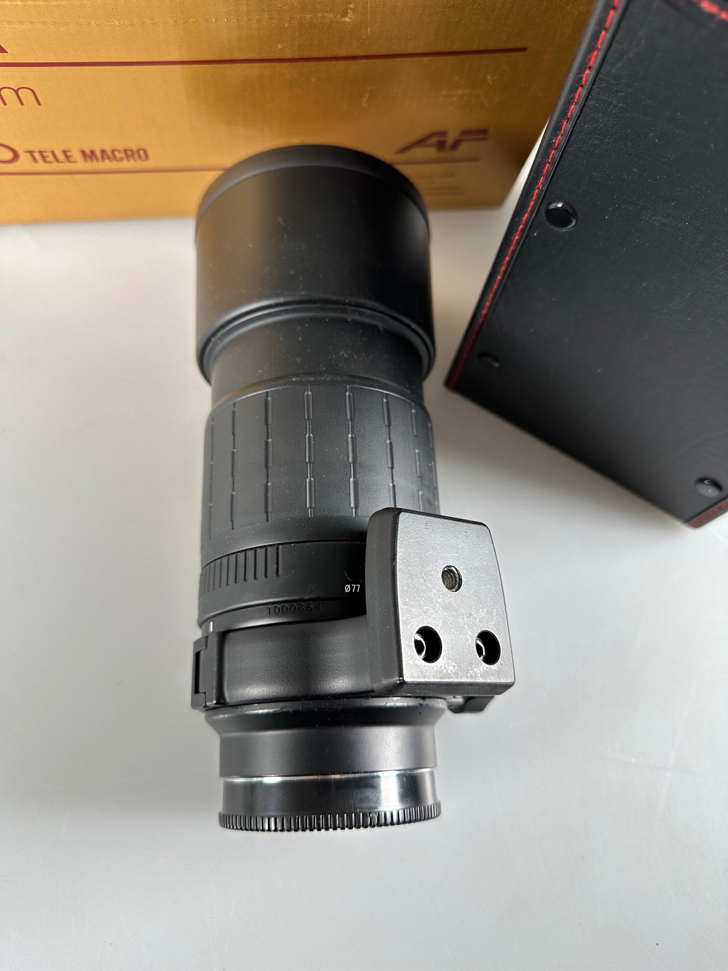 SIGMA AF APO TELE MACRO 300mm F4 Telephoto lens for Minolta