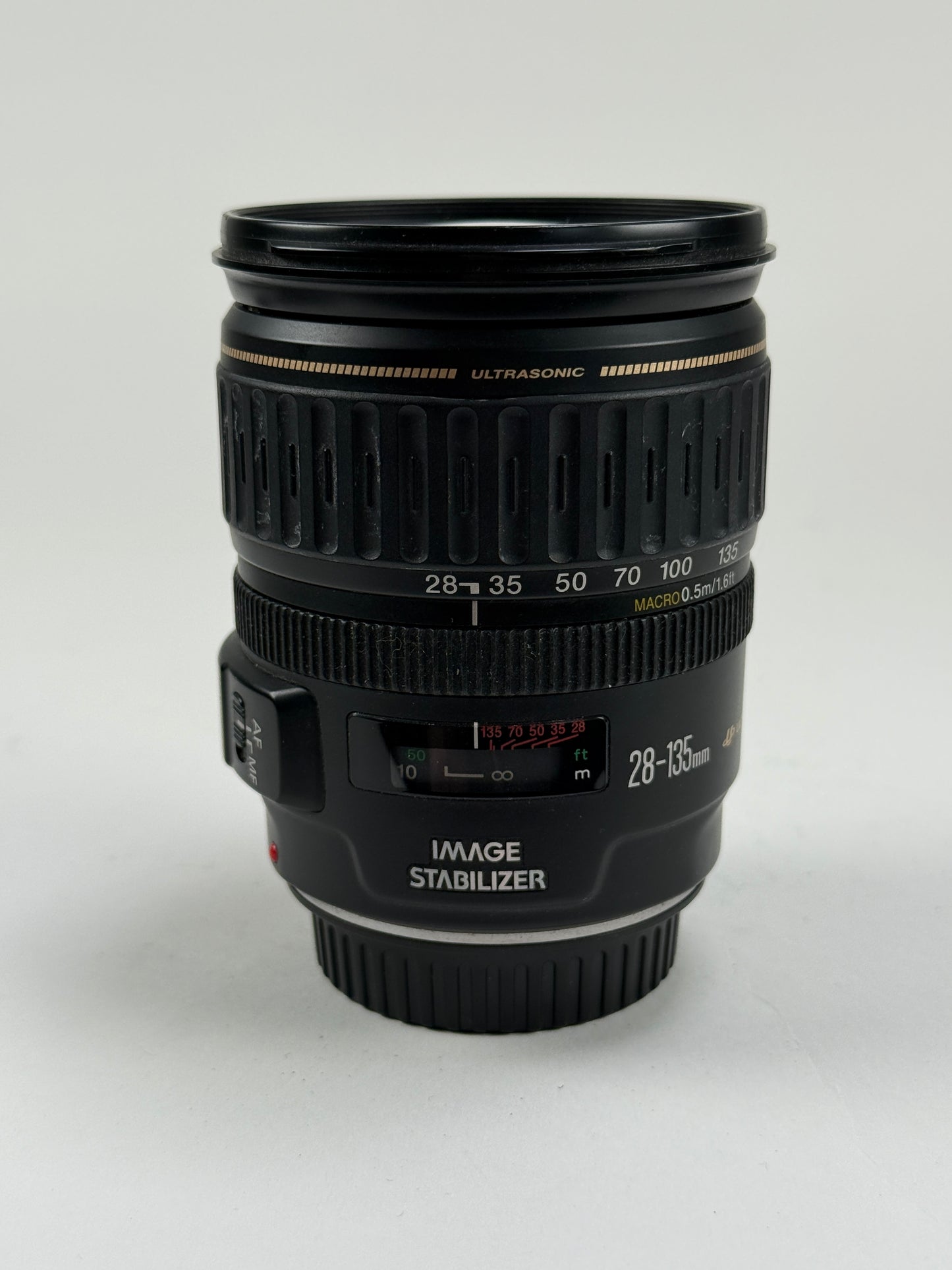 Canon EF 28-135mm f3.5-5.6 IS USM lens