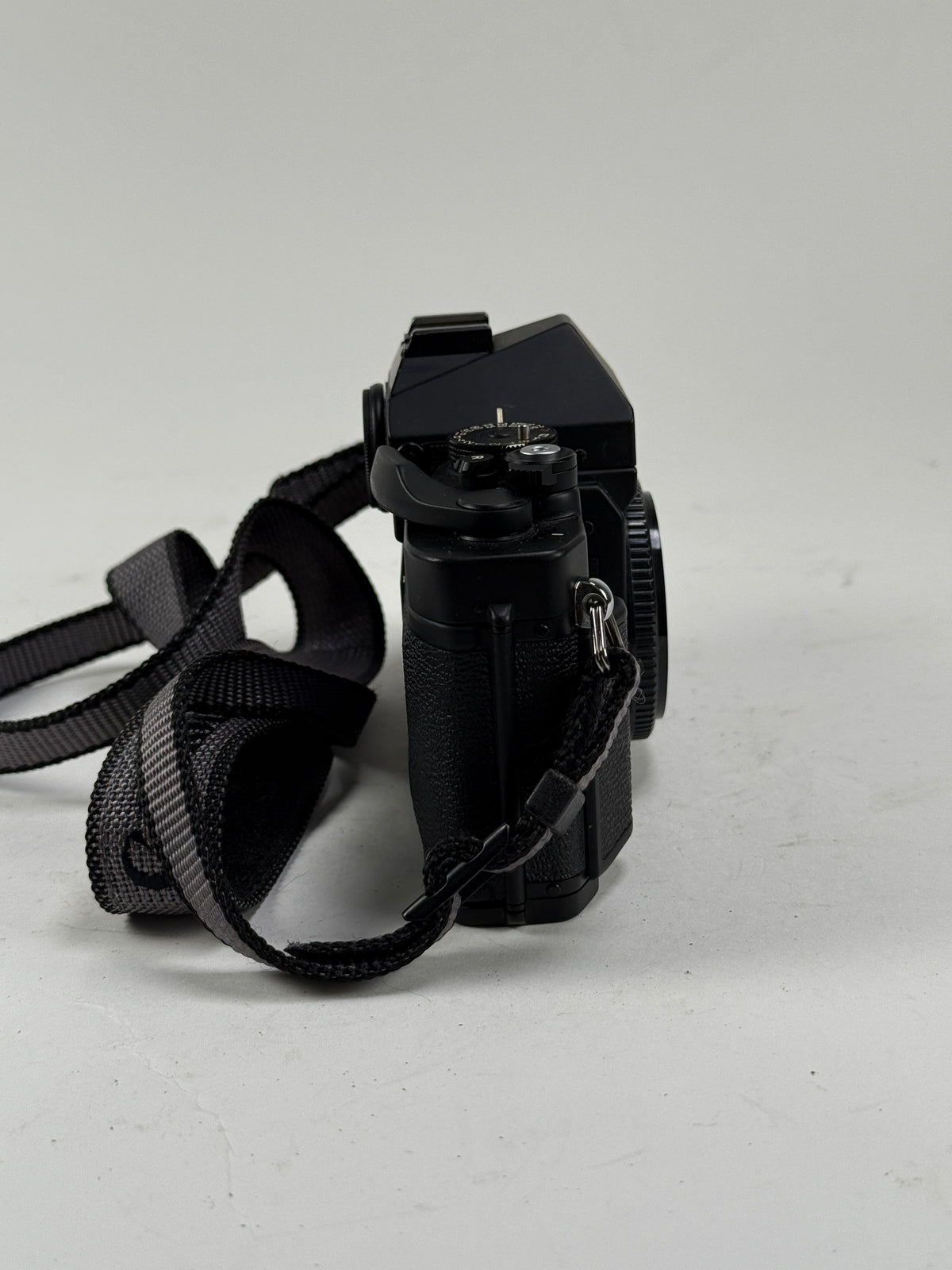 Canon F-1 New 35mm SLR Film Camera black Body with battery