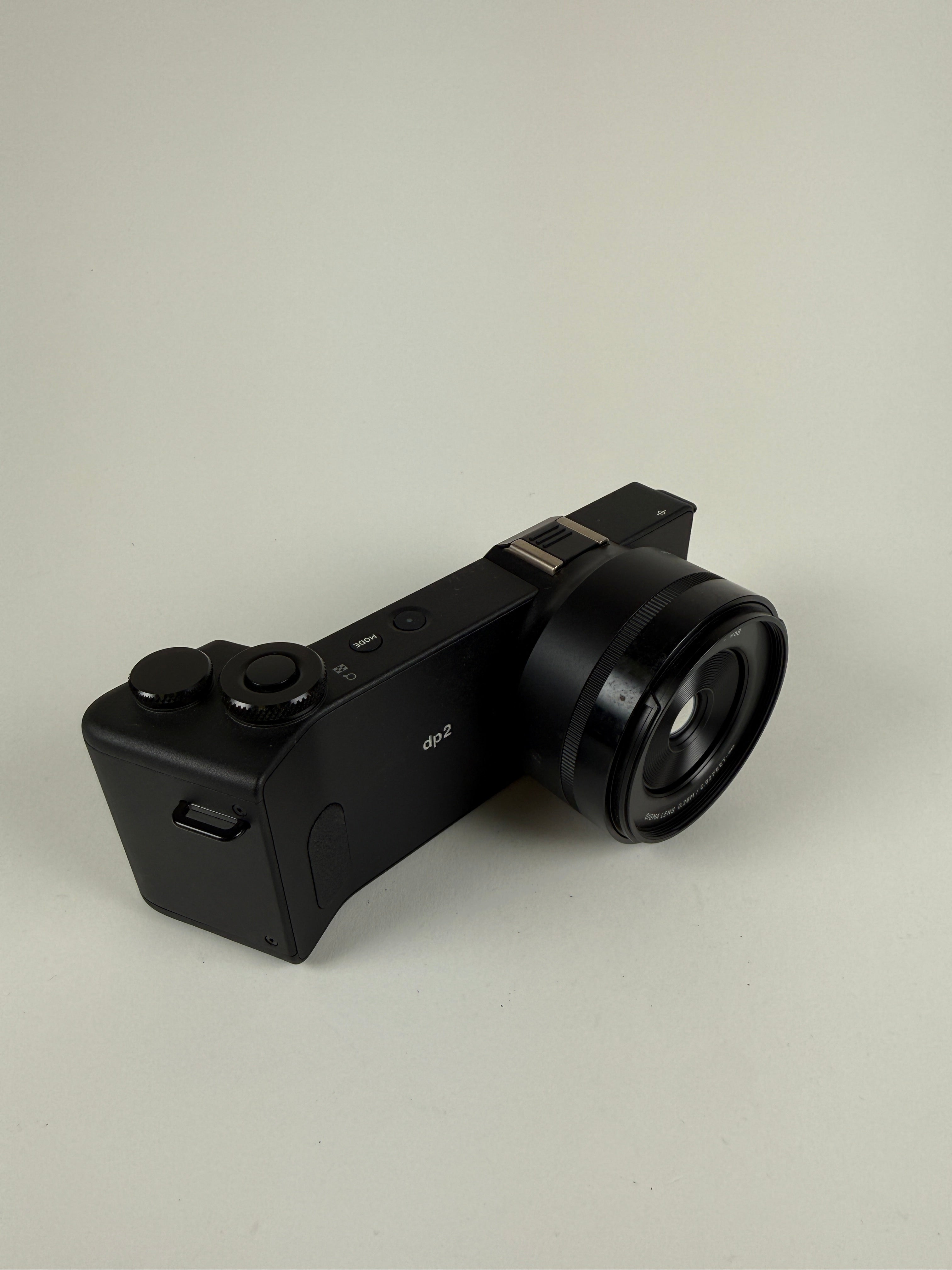 SIGMA Quattro DP-2 【公式通販】
