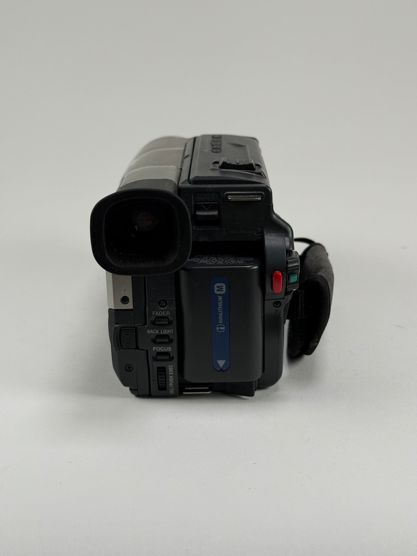 Sony Handycam CCD-TRV108 Hi8 Camcorder Player Video Recorder