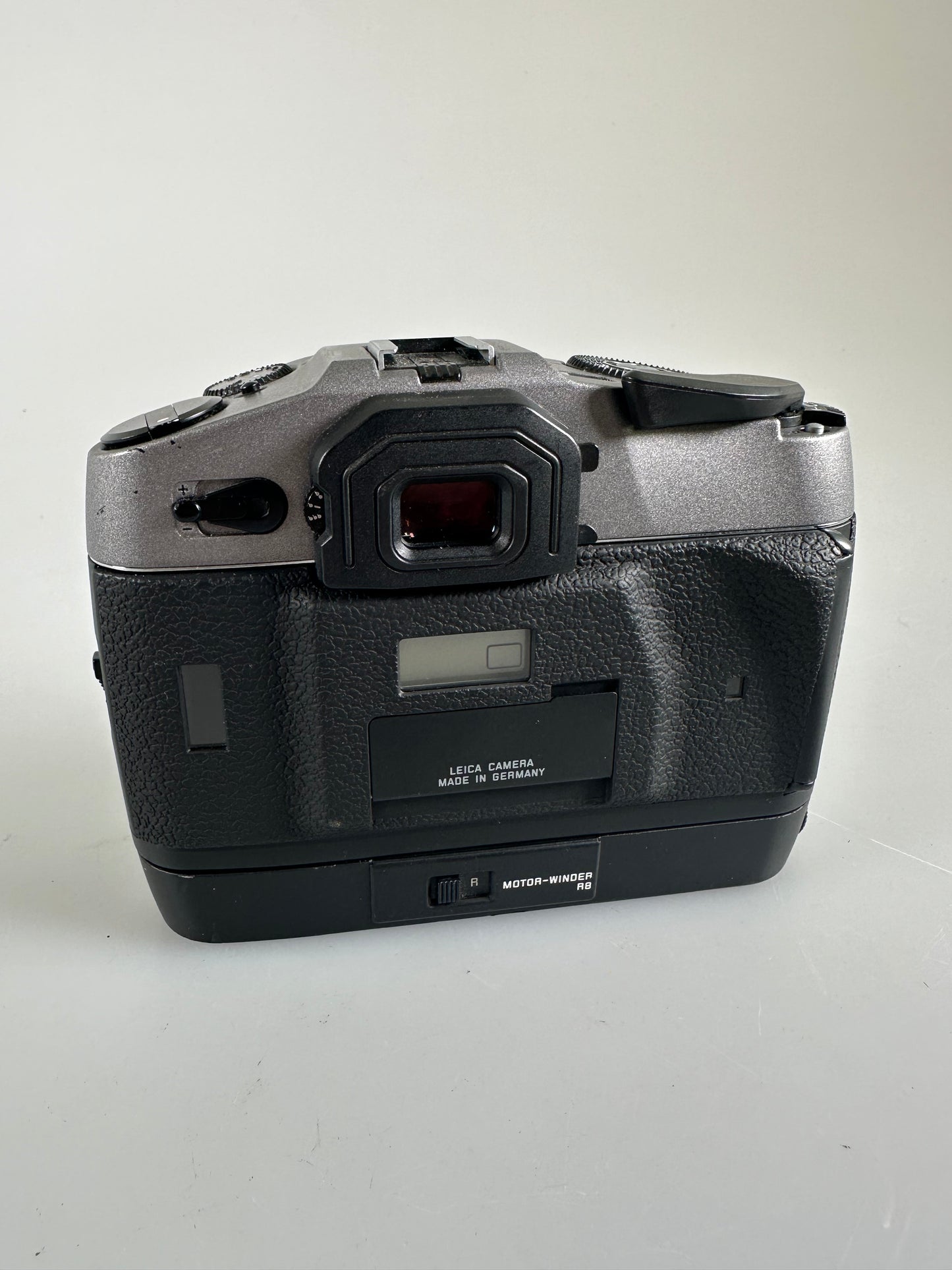 Leica R9 Film camera Body Anthracite - 10090 w/ motor winder R8