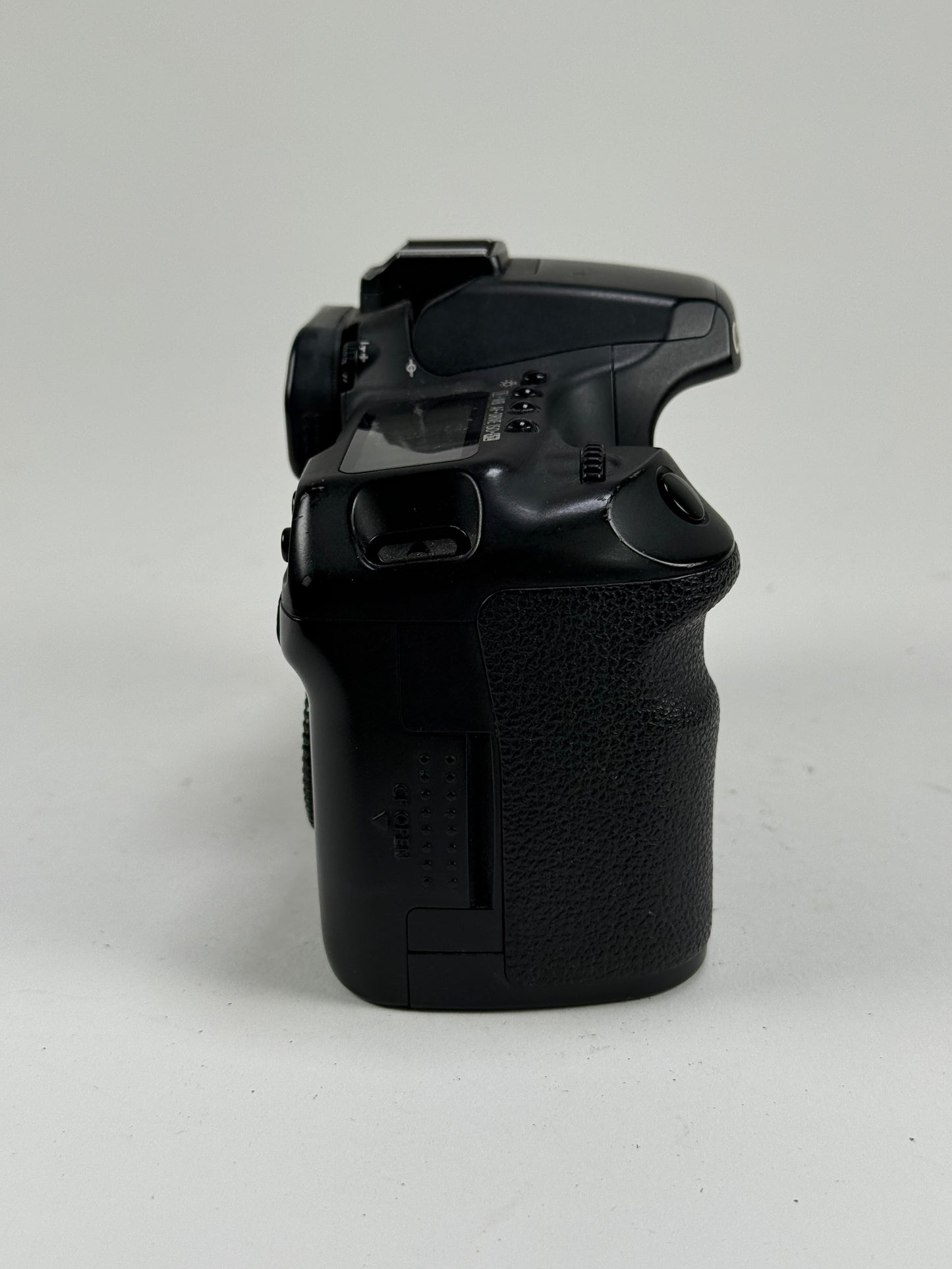 Canon EOS 40D 10.1MP Digital SLR Camera Body
