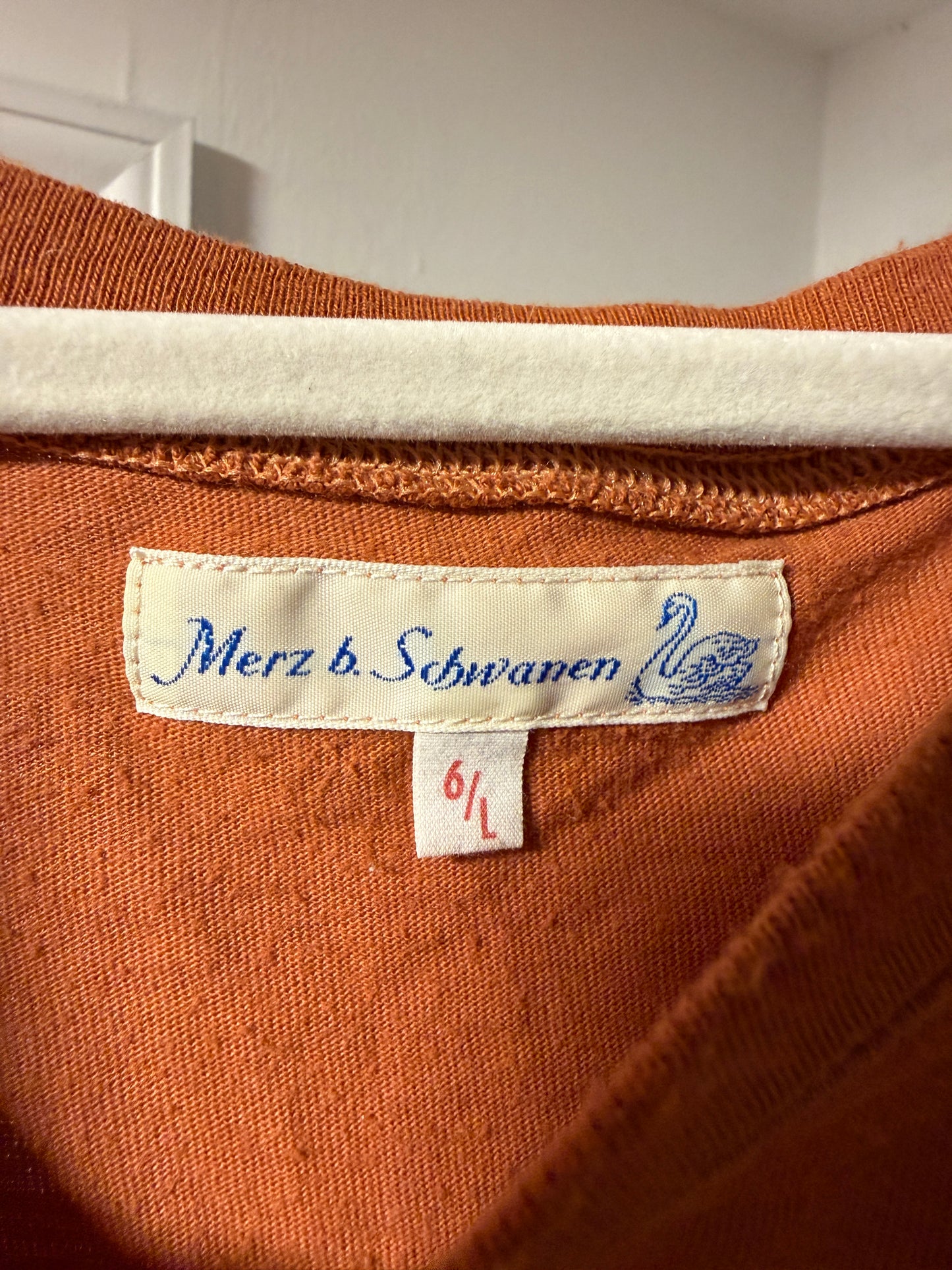 Merz B Schwanen T-Shirt Size 6 (L) Orange Loopwheeled Made in Germany