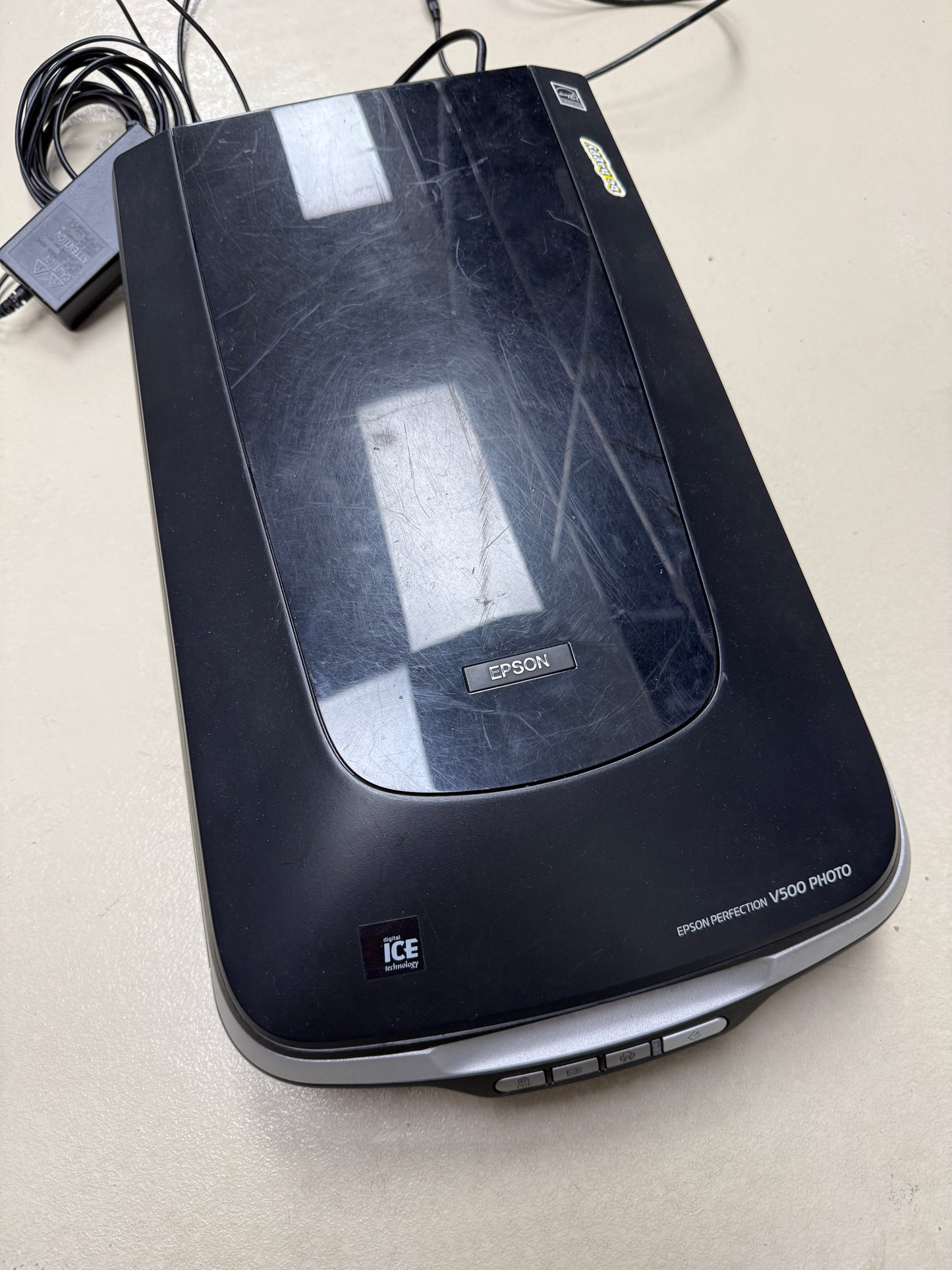 Epson Perfection V500 Photo Scanner J251A with Cords Tested & Working Great