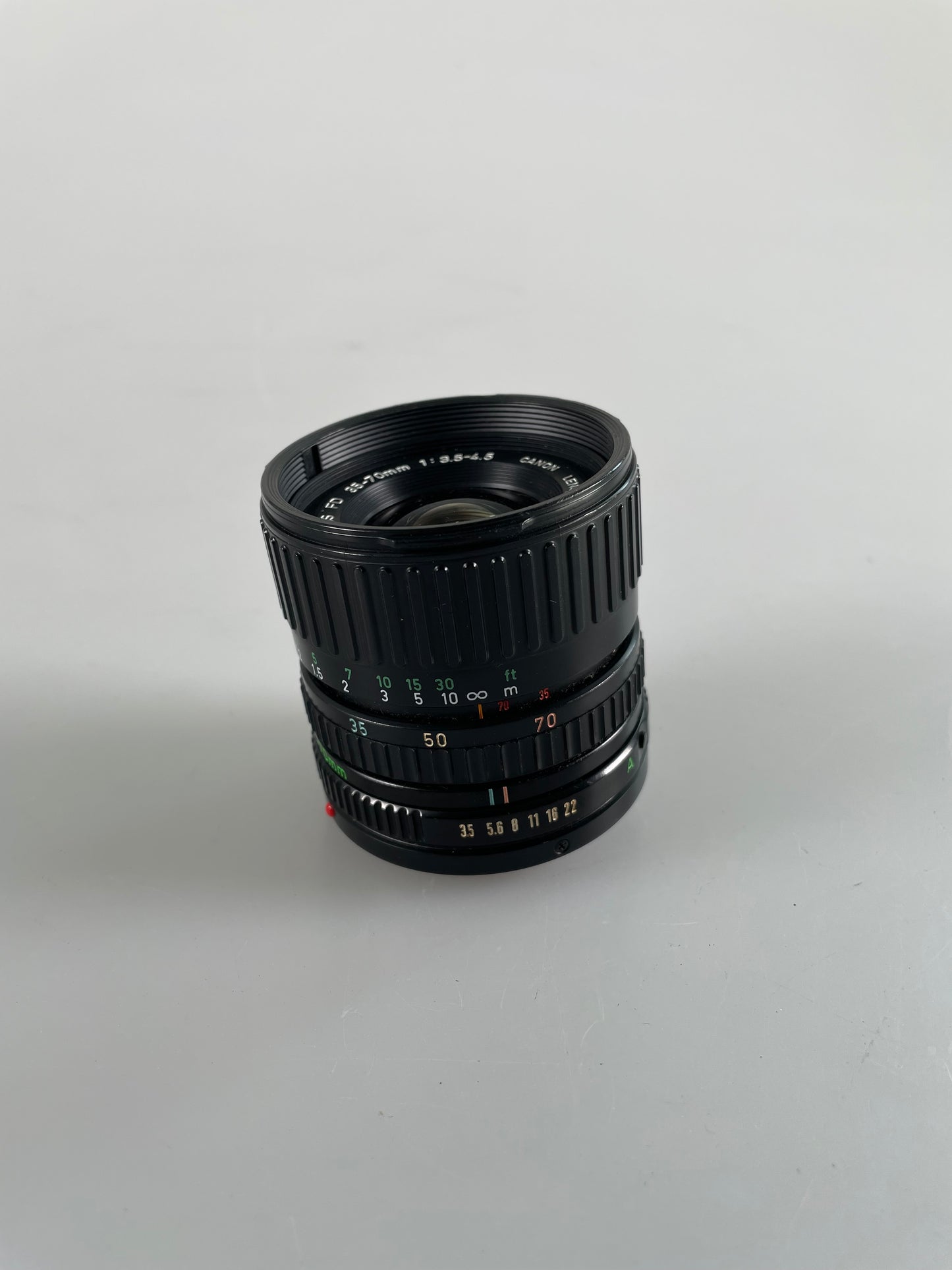 CANON New FD NFD 35-70mm f/3.5-4.5 Macro Zoom Lens