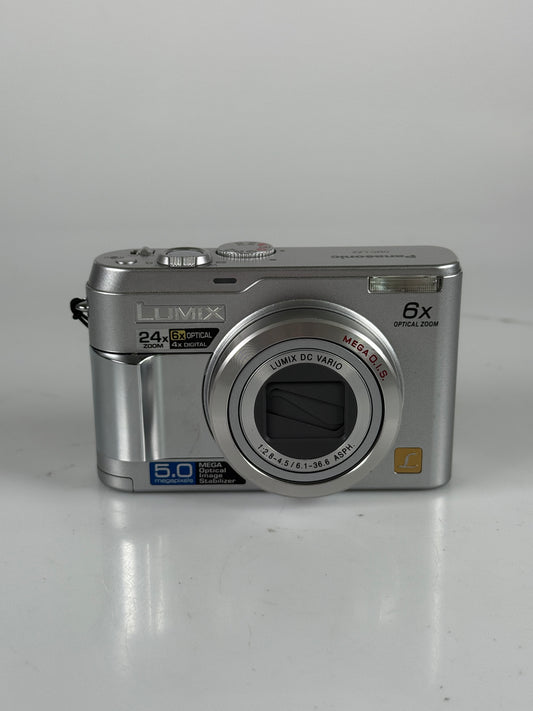 Panasonic Lumix DMC-LZ2 5.0MP 24x Zoom Digital Camera