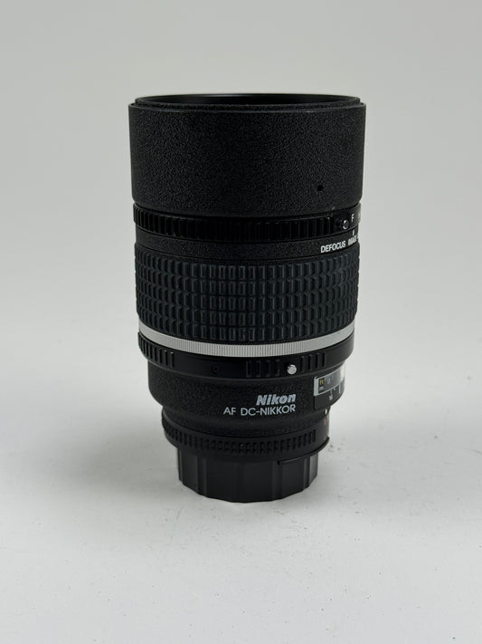 Nikon Nikkor AF 135mm f2 D DC Defocus Lens
