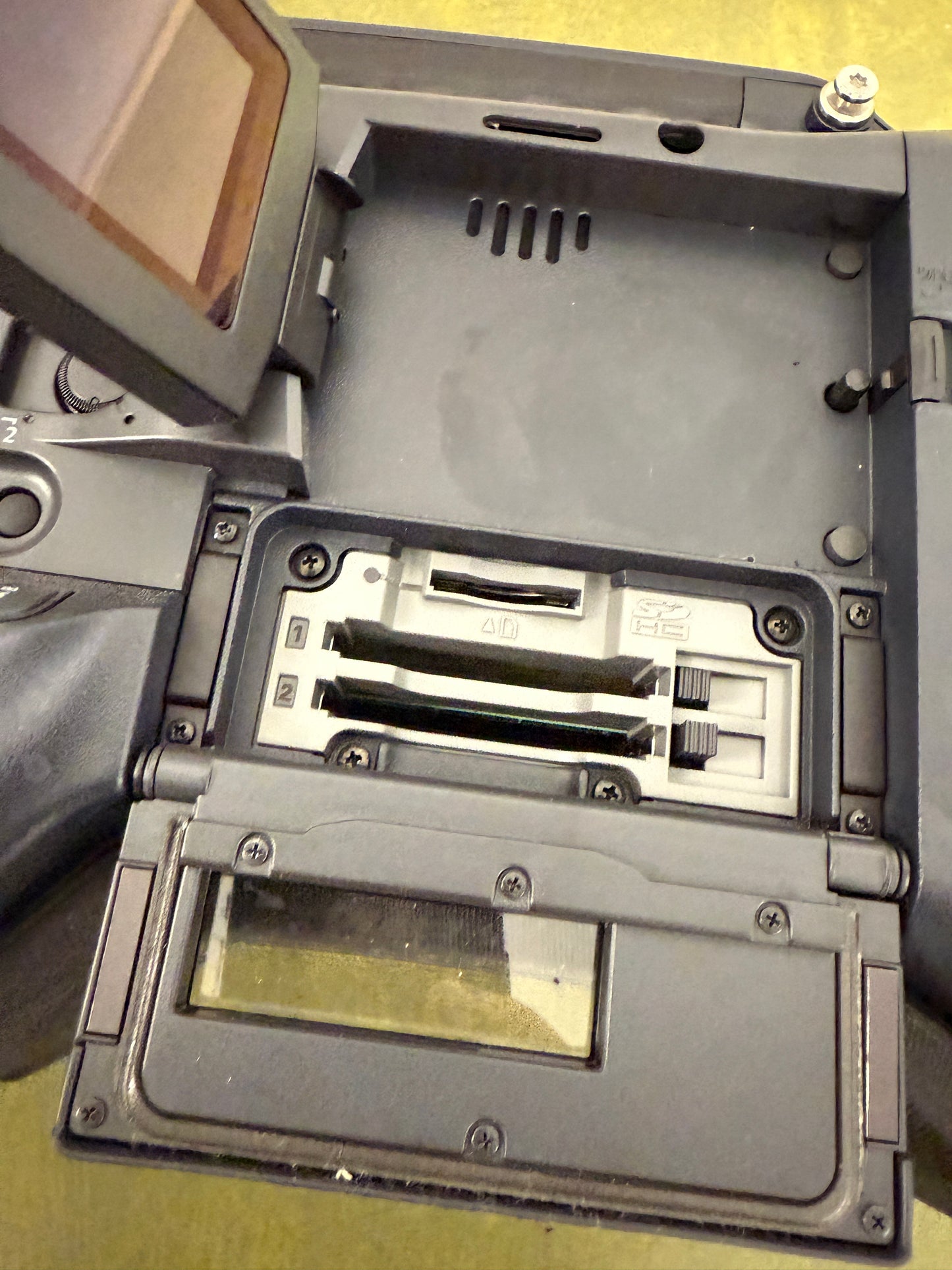 Panasonic AG-HPX370P P2 Camcorder with Fujinon T17X4.5BRM-L14 f1.6/5-77mm Lens