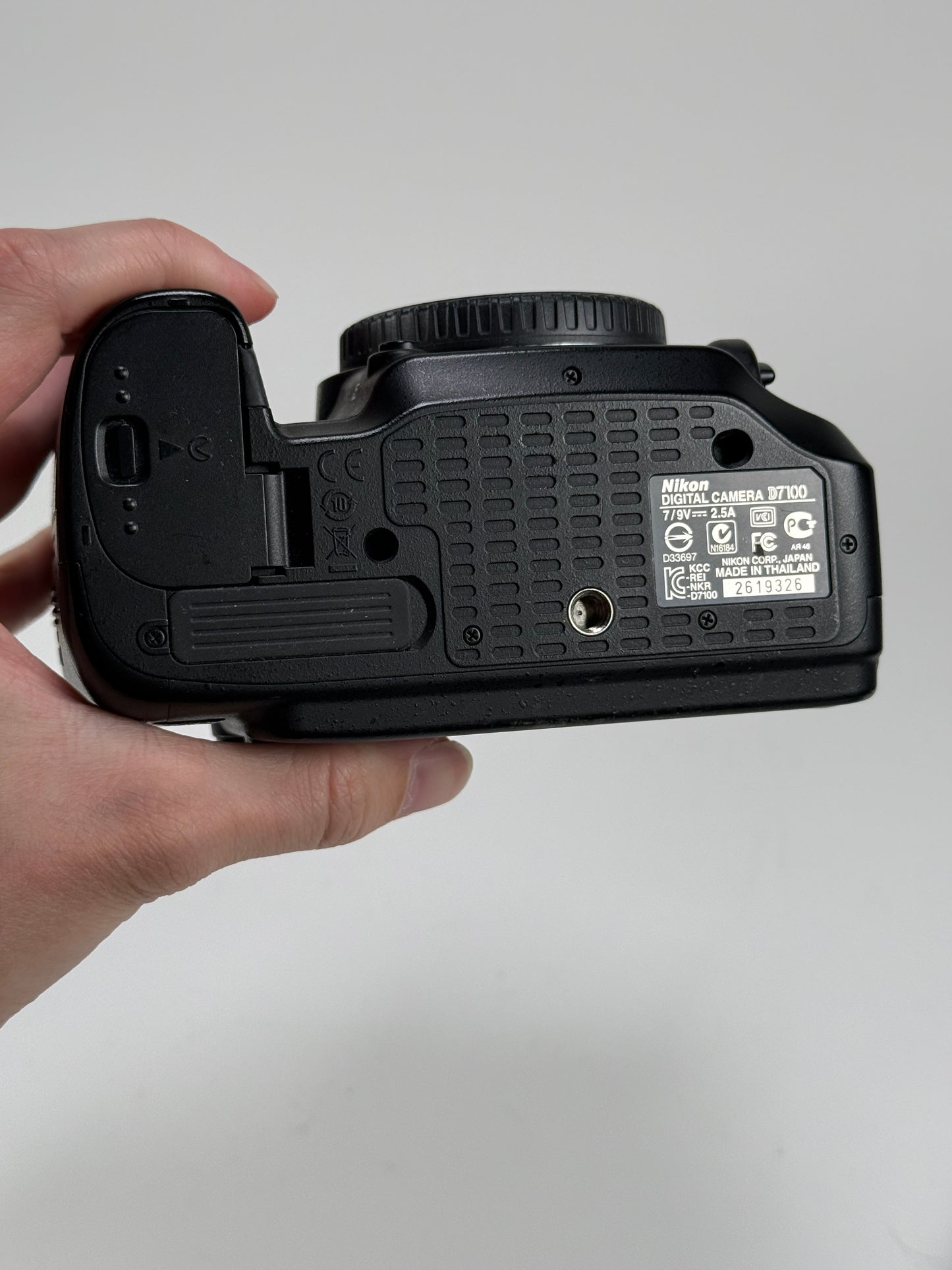 Nikon D7100 24.1MP Digital SLR Camera Body black