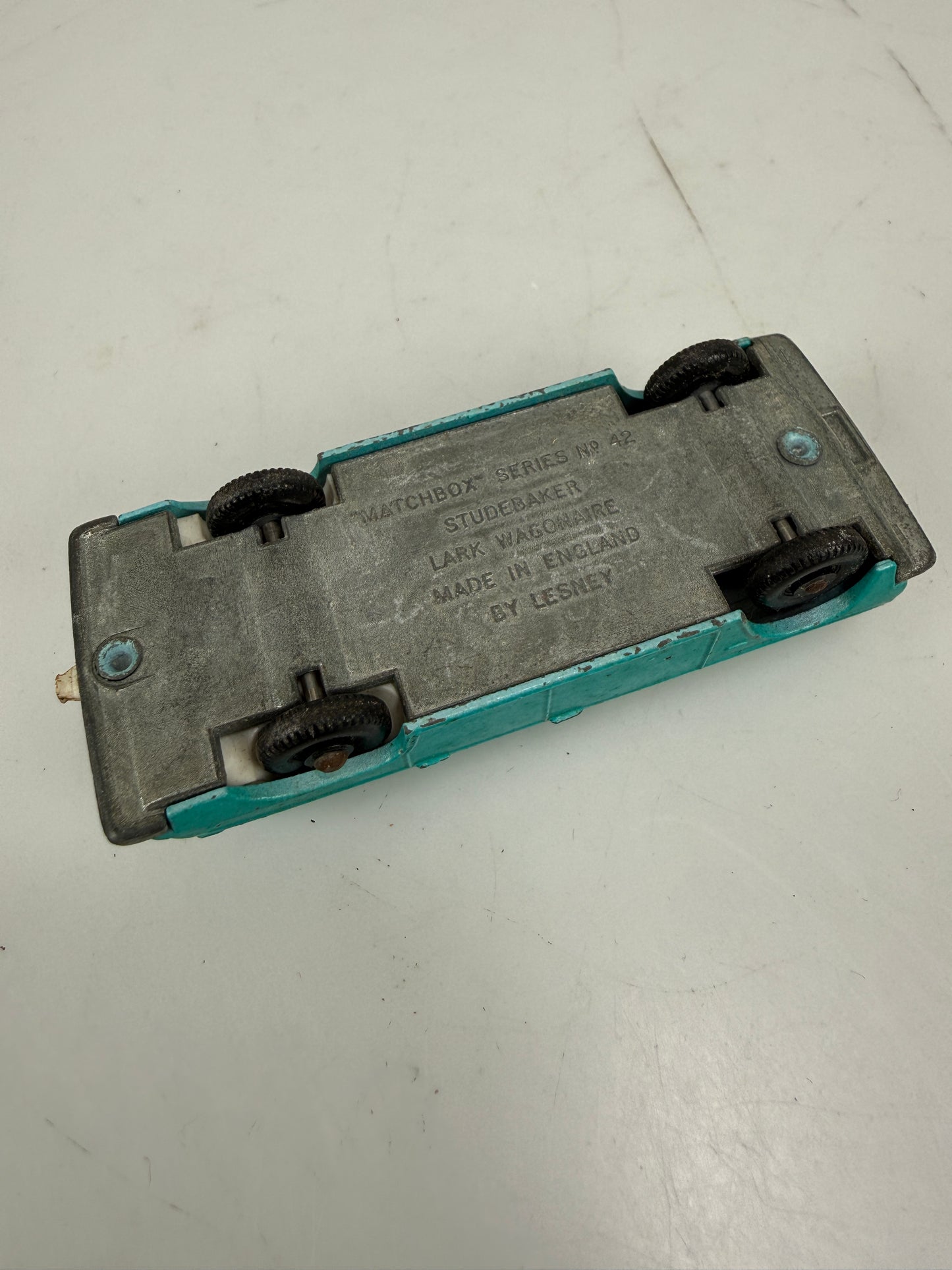 Vintage Lesney Matchbox # 42 Studebaker Lark Wagonaire with Figure