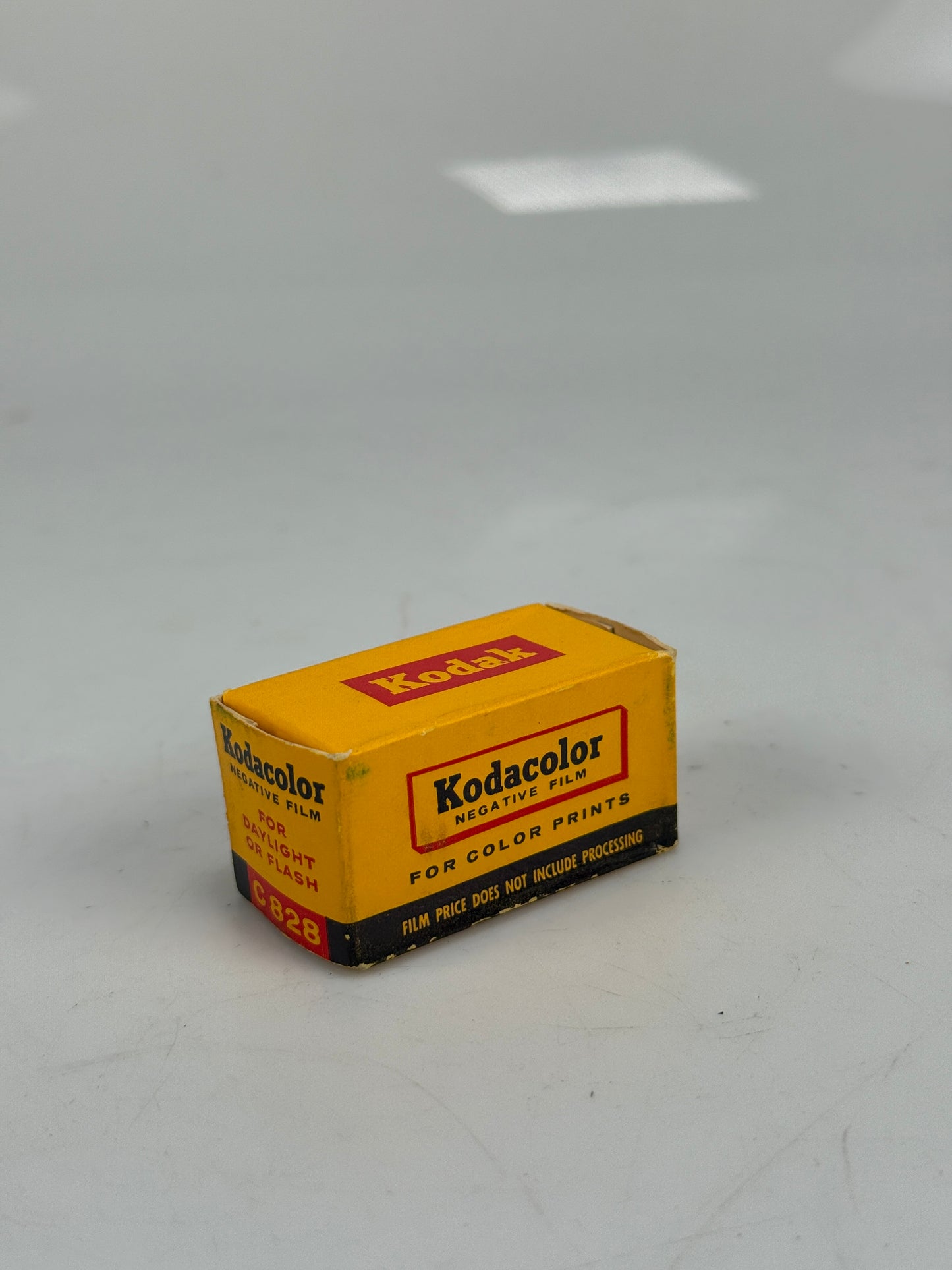 Kodak C 828 kodacolor negative film with metal canister