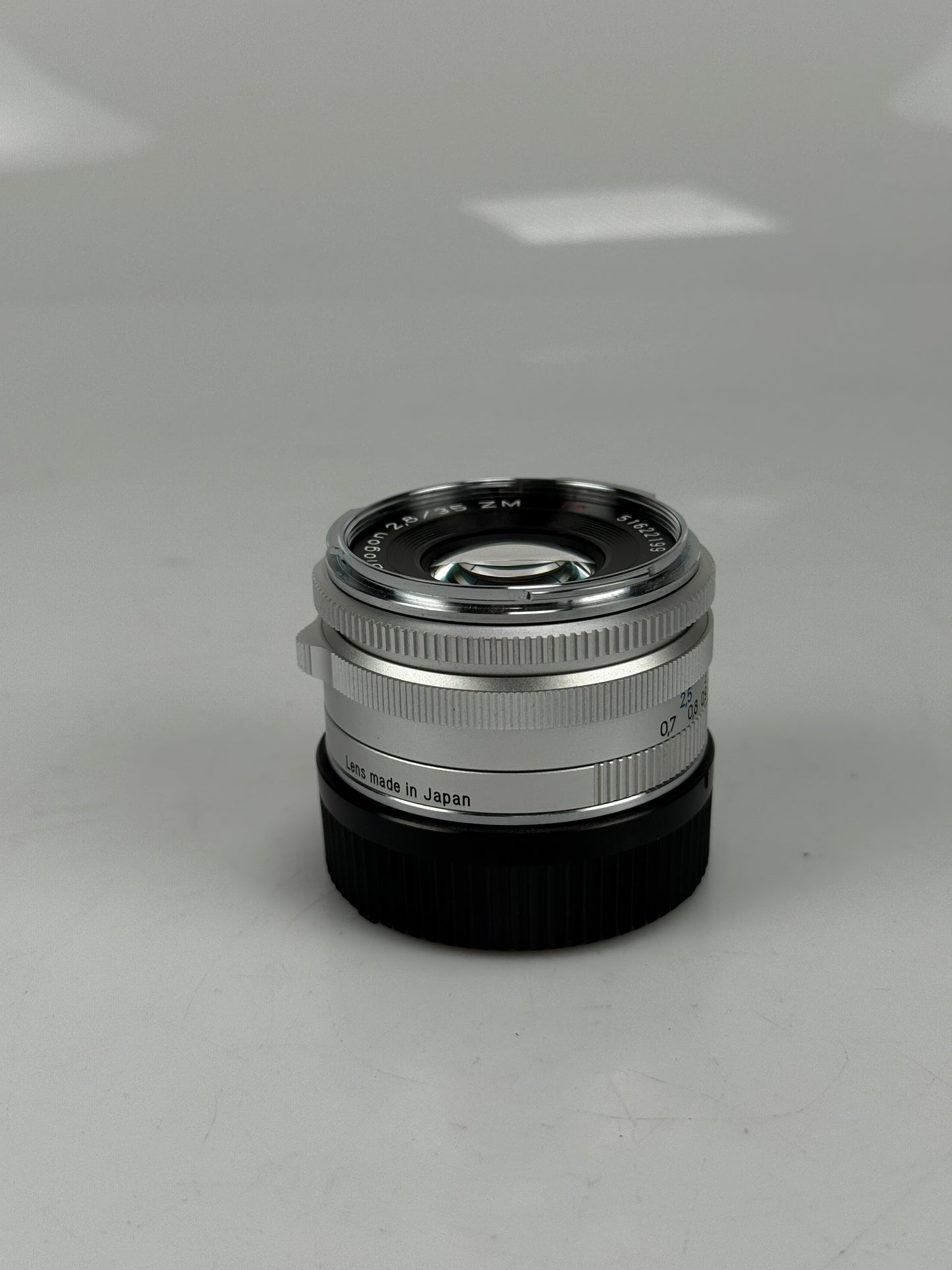 Carl Zeiss C Biogon 35mm f2.8 ZM Silver Chrome for Leica M