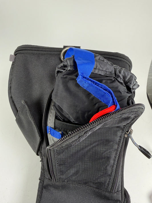 Think Tank Digital Holster 50 V2.0 Bag  Zipper Secured Lid Travel Black