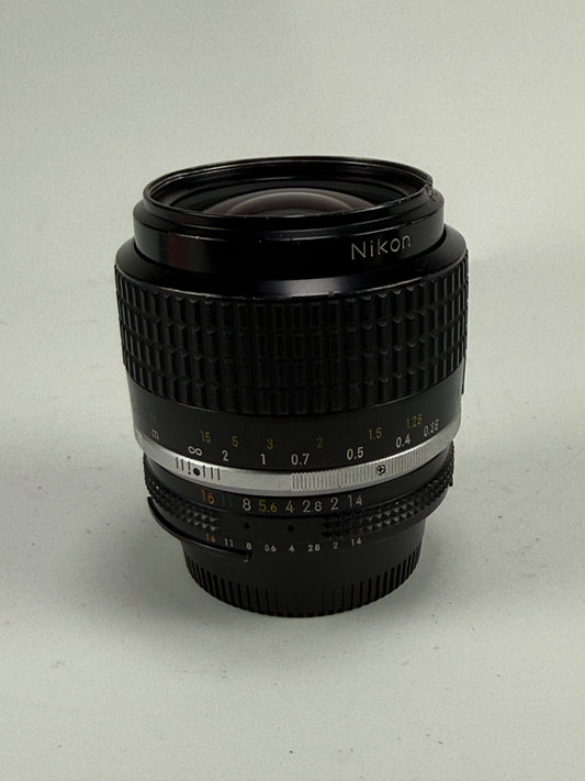 Nikon Nikkor Ais 35mm f1.4 Lens Prime SLR - Heinz Kluetmeier