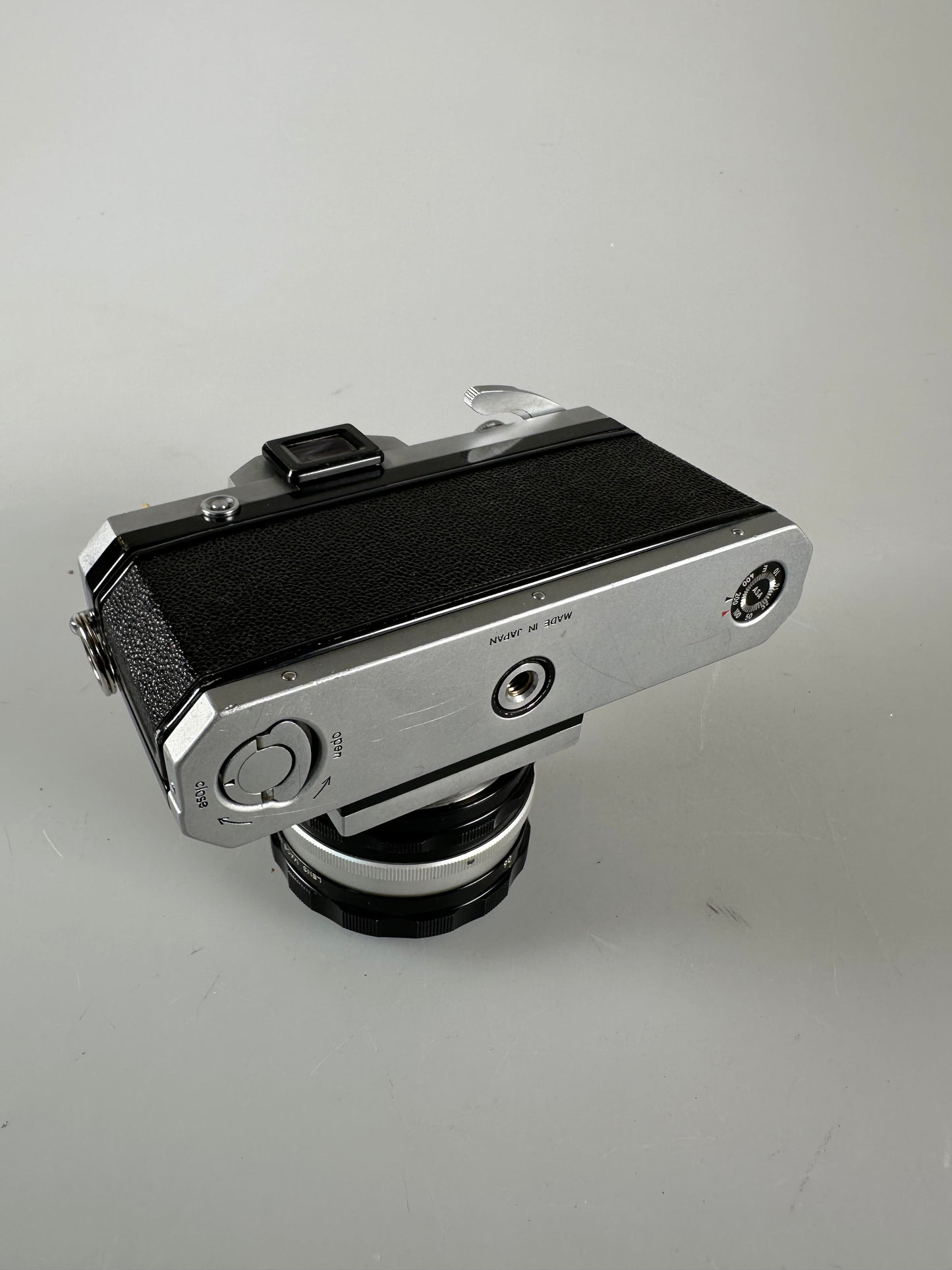 Nikon F w/ Plain Prism SLR Film Camera Body Chrome with 50mm f1.4 lens kit