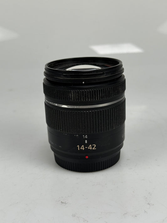 Panasonic Lumix G Vario H-FS014042 14-42mm f3.5-5.6 Asph. Zoom Mega OIS Lens