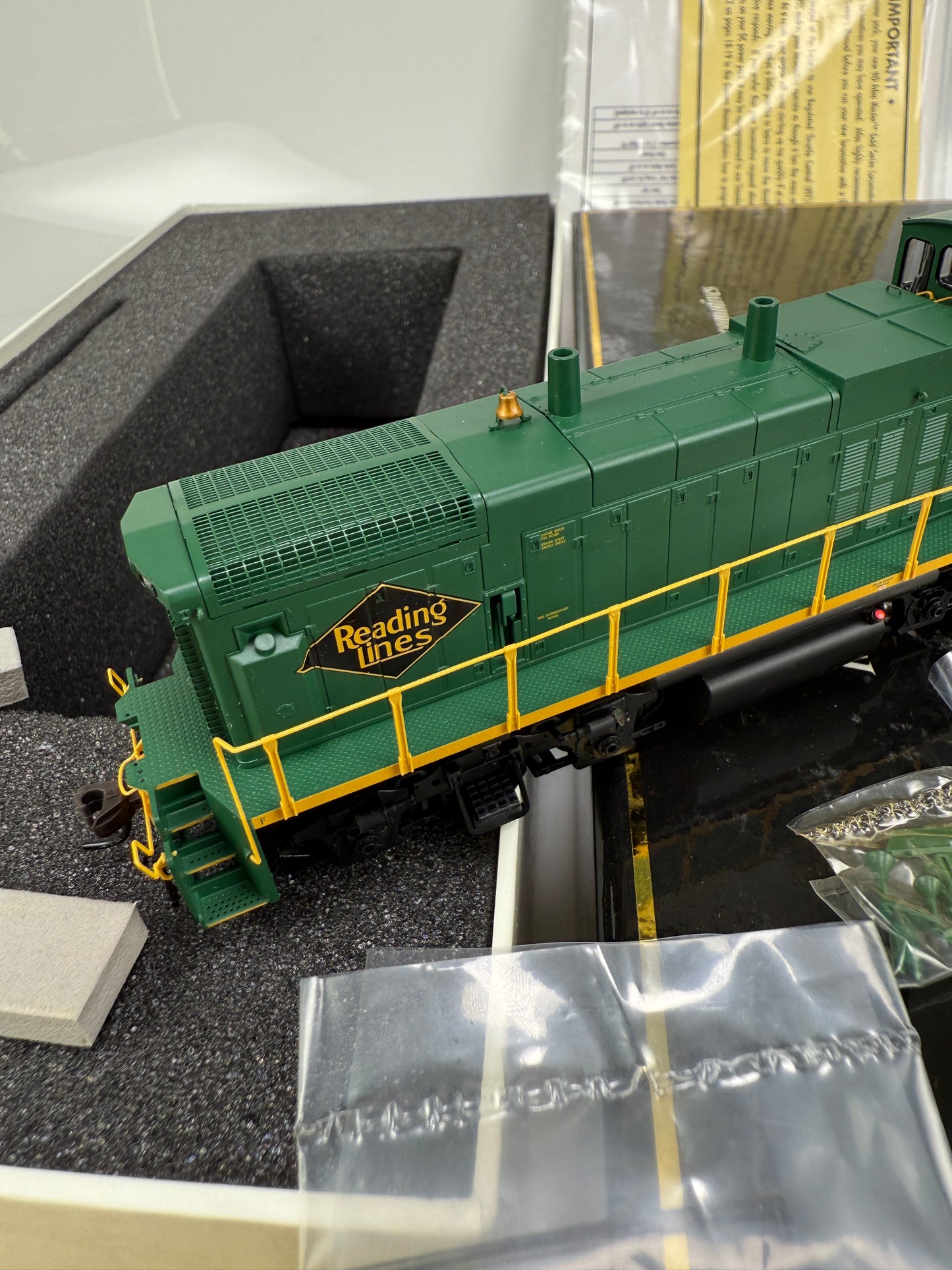 ATLAS master gold 9425 RDG reading MP-15DC Diesel 2777 locomotive w/ DCC & Sound