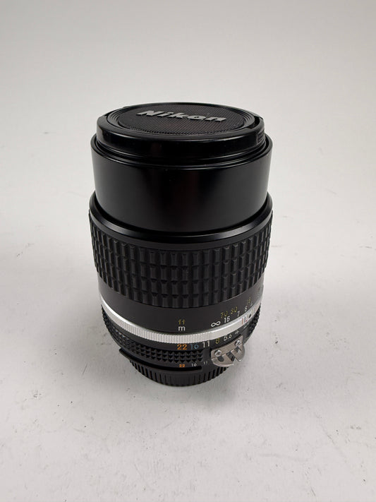 Nikon Nikkor 105mm f2.5 Ais Prime Manual Focus Portrait Lens